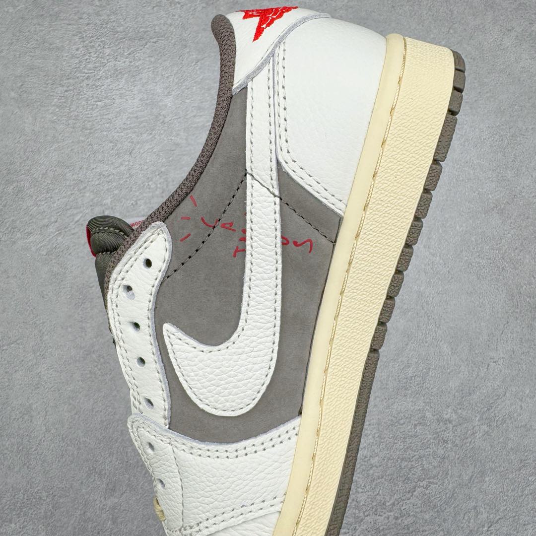 图片[7]-＃DGC裁片福利 Travis Scott x Air Jordan AJ1 Low OG SP TS联名白棕倒钩低帮 DM7866-162 十年一代莞产技术加持 原楦原纸板开发 后跟弧度收口自然不对折 原厂电绣 鬼脸飞翼针数密度一致 追求零偏差 市场巅峰之作 原档纸板数据 精准Swoosh Logo内腰字体高度对位 原厂拉帮工艺 起针回针位置针距密度一致 正确鞋垫四分之三背胶 原厂皮料 麂皮绒感效果一致 进口玻璃冲刀皮料裁剪零毛边 全鞋电脑针车工艺 极致一眼正品既视感 最高QC检验标准控制溢胶整体清洁度 鞋盒、防尘纸 鞋带 均采购来自原厂 尺码对应库存‼️-选品中心