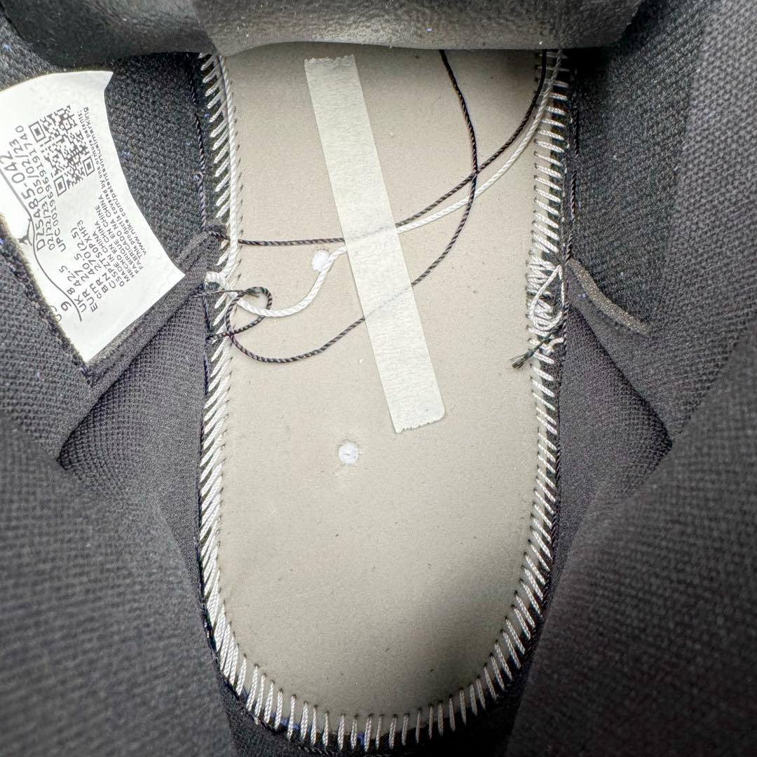 图片[10]-＃DGC裁片福利 Air Jordan AJ1 Retro High 翻毛皮皇家蓝 DZ5485-042 全套原纸板楦头开发 原厂特供皮料加持 确保原汁原味 完美呈现一代版型 一比一鞋头弧度高度鞋身弧度 数据细节工艺流程均保持原鞋一致 后跟弧度收口自然对折 极致一眼正品既视感 原厂皮料 进口玻璃冲刀皮料裁剪零毛边 承诺百分百一致原鞋 全鞋电脑针车工艺 鞋面清洁度最高QC检验标准 控制溢胶 飞翼3D高频深度立体 鞋盒、防尘纸 均采购来自原厂 尺码对应库存‼️-选品中心