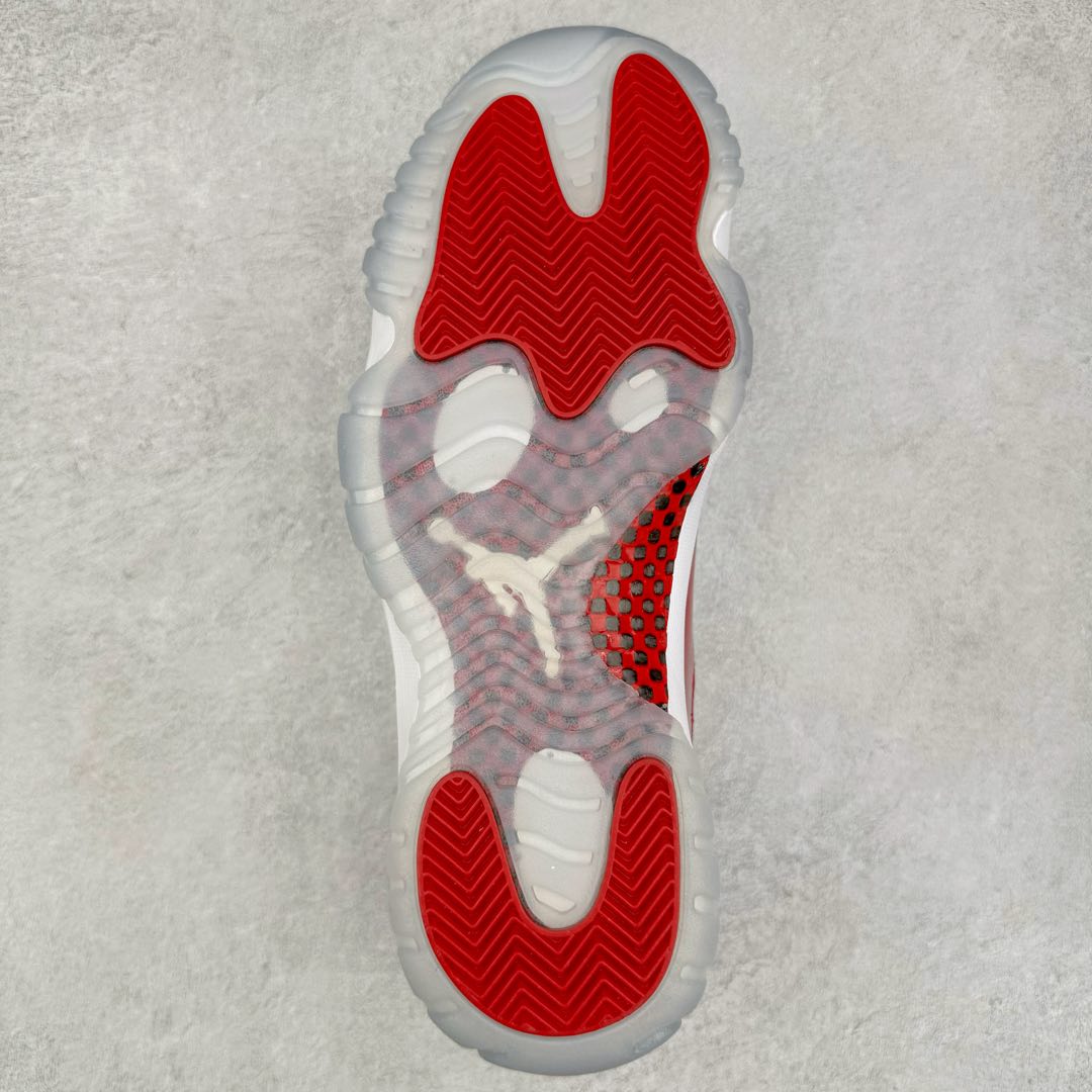 图片[9]-＃DGC裁片福利 Air Jordan AJ11 \\\”Cherry\\\” 樱桃白红 CT8012-116 原楦原档案数据开模打造 原厂中底拉帮钢印 原厂漆皮 防冻不开裂 头层皮料 原装鞋撑 水晶大底正确色度色泽 原楦原数据刺绣 原厂车缝走线及对位 毫厘不差 飞人logo采用原数据电脑刺绣 原装正品碳纤维真实碳板 增强抗扭 原内标 原盒标 正确官方原盒 原厂防氧化水晶外底 原厂配套厂全掌solo气垫 尺码对应库存明细‼️-选品中心