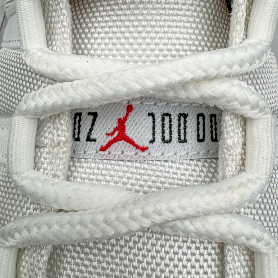 图片[10]-＃DGC裁片福利 Air Jordan AJ11 \\\”Cherry\\\” 樱桃白红 CT8012-116 原楦原档案数据开模打造 原厂中底拉帮钢印 原厂漆皮 防冻不开裂 头层皮料 原装鞋撑 水晶大底正确色度色泽 原楦原数据刺绣 原厂车缝走线及对位 毫厘不差 飞人logo采用原数据电脑刺绣 原装正品碳纤维真实碳板 增强抗扭 原内标 原盒标 正确官方原盒 原厂防氧化水晶外底 原厂配套厂全掌solo气垫 尺码对应库存明细‼️-选品中心