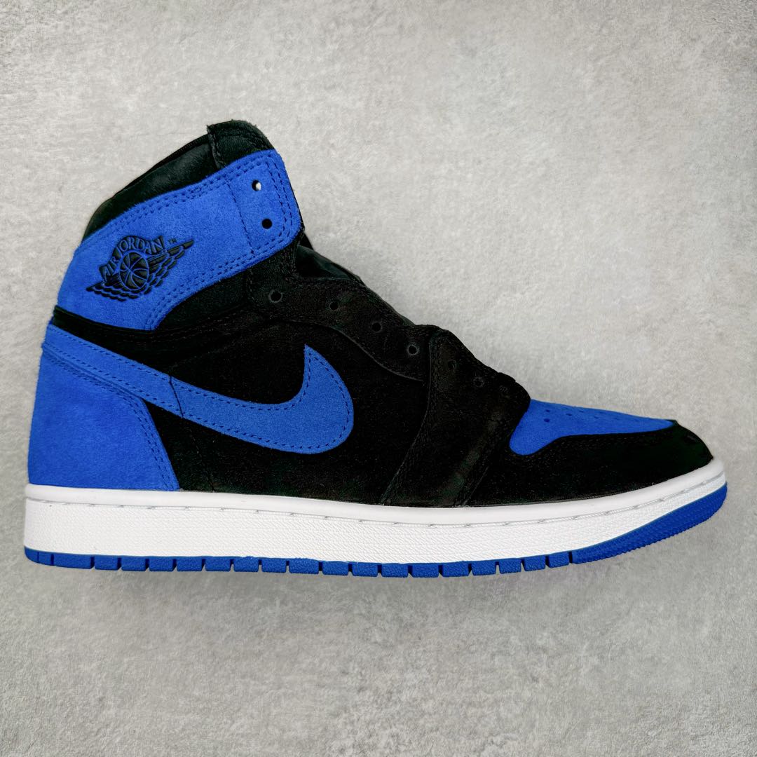 ＃DGC裁片福利 Air Jordan AJ1 Retro High 翻毛皮皇家蓝 DZ5485-042 全套原纸板楦头开发 原厂特供皮料加持 确保原汁原味 完美呈现一代版型 一比一鞋头弧度高度鞋身弧度 数据细节工艺流程均保持原鞋一致 后跟弧度收口自然对折 极致一眼正品既视感 原厂皮料 进口玻璃冲刀皮料裁剪零毛边 承诺百分百一致原鞋 全鞋电脑针车工艺 鞋面清洁度最高QC检验标准 控制溢胶 飞翼3D高频深度立体 鞋盒、防尘纸 均采购来自原厂 尺码对应库存‼️-选品中心