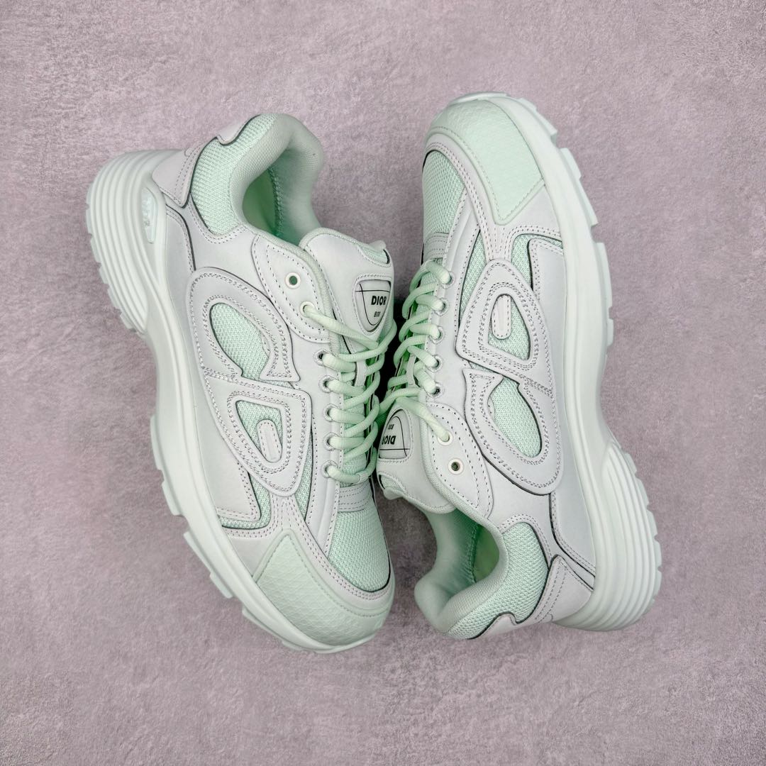 图片[3]-纯原 Dior x Stone Island 迪奥石头岛联名款B30系列休闲运动鞋老爹鞋 原版购入开发 做货 这次精彩的合作堪称一场别开生面的对话，展现了非凡的创意。金•琼斯 （KIM JONES）倾情呈献 DIOR AND STONEISLAND 限定系列，经典罗盘玫瑰与 DIOR 徽标相互融合外贸热销款 原版开模 海淘专供品质同渠道货源 该款系列采用黑网色眼织物白和色科技料面精心制作，作饰以反光“CD30”图形标志，外格轻盈的刻雕效果橡胶鞋搭底配标志性点的缀提升格调，内弹部力细节塑造想理的舒适穿着体验可与各休式闲造型配搭，彰显尚时现代的运风动范 尺码：38 39 40 41 42 43 44 45 46 47-选品中心