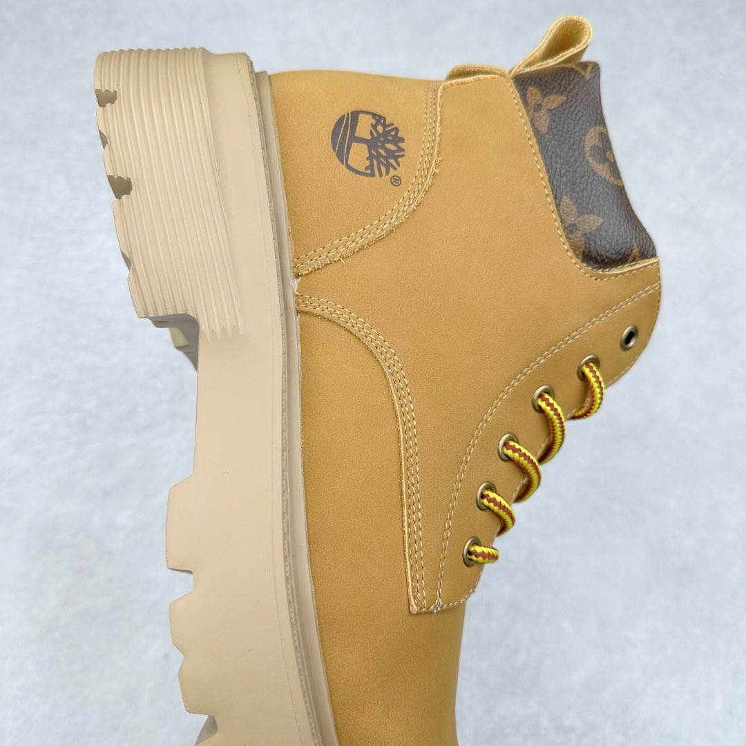 图片[6]-Lv x Timberland Lv联名添柏岚大黄靴 顶奢流量品牌与时代经典的结合之作 #代购专供品质 高弹Modern 外置防滑橡塑发泡超轻大底 系带设计 穿脱十分方便 采用TPU模压定型真皮鞋面材质#EVA轻翼科技外底具有防滑,耐磨和良好的弹性 Pharrell Williams充分发挥了作为Louis Vuitton创意总监的角色 这款鞋重新定义了 6英寸大黄靴的经典设计 致敬1996年Grandmaster Flash经典黄靴造型 原厂五金鞋带扣 工艺全新升级 中山大厂代工 原单进口皮料 独立私模大底，正确logo， 原装一致头层磨砂皮 搭配经典老花领口 全新原厂包装鞋盒 市场独家供应 尺码：38-44（皮鞋码）-选品中心