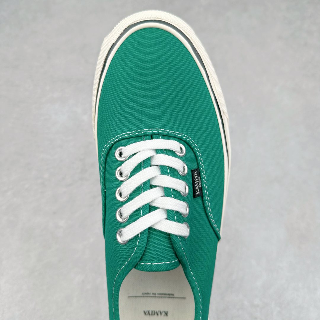 图片[4]-KAMIYA x MADNESS 重磅联名3.0 鲨鱼齿 五色 MMY三原康裕副线设计师KOJI KAMIYA主理日本新晋潮流品牌/神谷康司联名余文乐主理品牌成立十周年特别企划MADNESS x KAMIYA Vulcanize Low Sneaker 系列开口笑扭曲水线休闲运动硫化滑板板鞋“联名鲨鱼齿” 尺码：35 36 36.5 37 38 38.5 39 40 40.5 41 42 42.5 43 44-选品中心