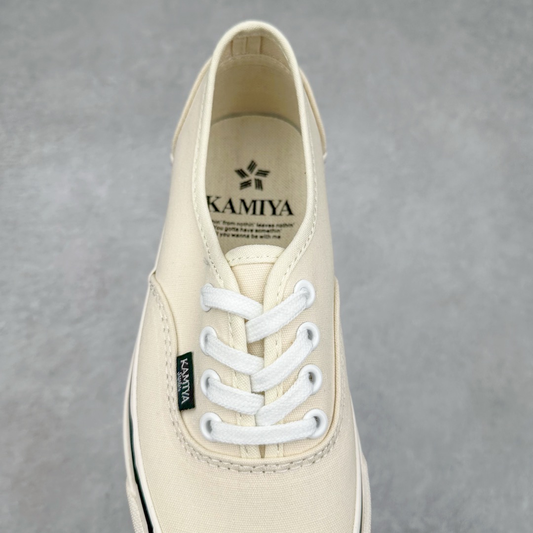 图片[5]-KAMIYA x MADNESS 重磅联名3.0 鲨鱼齿 五色 MMY三原康裕副线设计师KOJI KAMIYA主理日本新晋潮流品牌/神谷康司联名余文乐主理品牌成立十周年特别企划MADNESS x KAMIYA Vulcanize Low Sneaker 系列开口笑扭曲水线休闲运动硫化滑板板鞋“联名鲨鱼齿” 尺码：35 36 36.5 37 38 38.5 39 40 40.5 41 42 42.5 43 44-选品中心