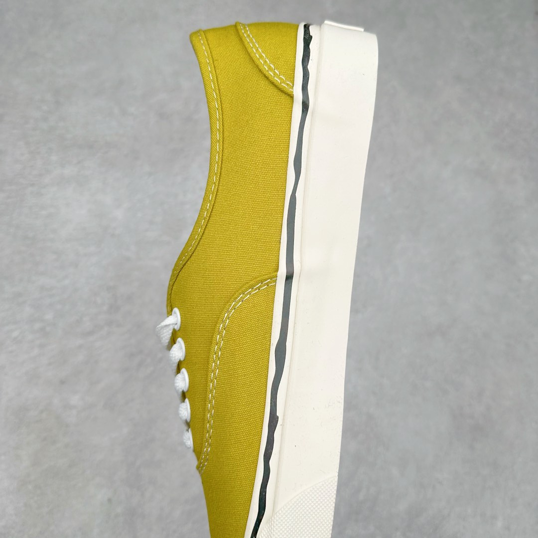 图片[7]-KAMIYA x MADNESS 重磅联名3.0 鲨鱼齿 五色 MMY三原康裕副线设计师KOJI KAMIYA主理日本新晋潮流品牌/神谷康司联名余文乐主理品牌成立十周年特别企划MADNESS x KAMIYA Vulcanize Low Sneaker 系列开口笑扭曲水线休闲运动硫化滑板板鞋“联名鲨鱼齿” 尺码：35 36 36.5 37 38 38.5 39 40 40.5 41 42 42.5 43 44-选品中心