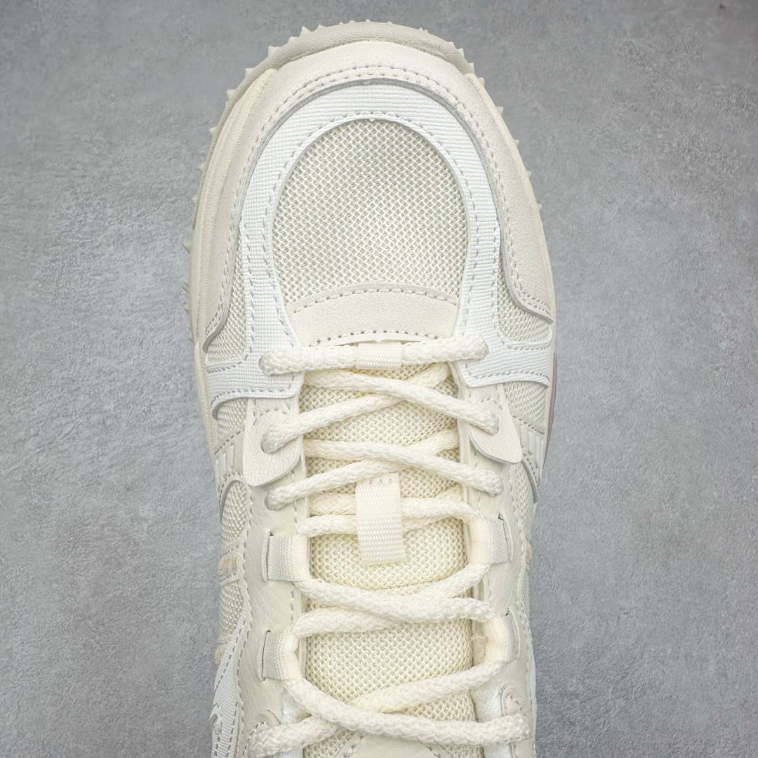 图片[4]-FILA FUSION Fluid 斐乐摩登潮牌防滑耐磨轻便运动鞋 FUSION 系列传承了 FILA 的百年基因，融入年轻运动及潮流文化，成为引领变革、创新突破的一代。以“1+N” 的跨界合作模式重现经典的同时创造经典。带来最出其不意的跨界合作惊喜。同时，FILAFUSION把FILA 的 DNA 融入到定制体验里，你可以随心制造厲于你的产品。FILA FUSION 的鞋家族涵盖了老爹鞋、跑步鞋、网球鞋、季节款。风格复古新潮，满足了时尚人士出行及各类运动的搭配需求，成为当下年轻人筷拥的鞋类品牌之一。FILA FUSION 走进年轻人的世界，通过年轻人运动，街舞，滑板，篮球，展现 FILA FUSION 的潮流态度和年轻文化。FILA FUSION 认为末来属于引领变革、创新突破的年轻一代，让我们一起构成 FILA 未来的蓝图吧！尺码：35.5 36 36.5 37.5 38 38.5 39 40 40.5 41 42 42.5 43 44 44.5 45 45.5-选品中心