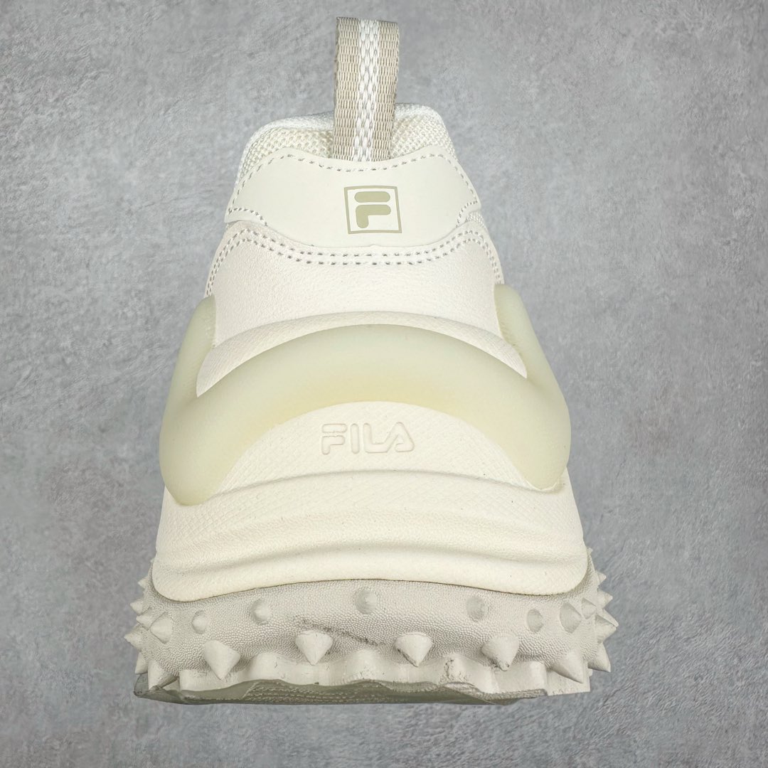 图片[8]-FILA FUSION Fluid 斐乐摩登潮牌防滑耐磨轻便运动鞋 FUSION 系列传承了 FILA 的百年基因，融入年轻运动及潮流文化，成为引领变革、创新突破的一代。以“1+N” 的跨界合作模式重现经典的同时创造经典。带来最出其不意的跨界合作惊喜。同时，FILAFUSION把FILA 的 DNA 融入到定制体验里，你可以随心制造厲于你的产品。FILA FUSION 的鞋家族涵盖了老爹鞋、跑步鞋、网球鞋、季节款。风格复古新潮，满足了时尚人士出行及各类运动的搭配需求，成为当下年轻人筷拥的鞋类品牌之一。FILA FUSION 走进年轻人的世界，通过年轻人运动，街舞，滑板，篮球，展现 FILA FUSION 的潮流态度和年轻文化。FILA FUSION 认为末来属于引领变革、创新突破的年轻一代，让我们一起构成 FILA 未来的蓝图吧！尺码：35.5 36 36.5 37.5 38 38.5 39 40 40.5 41 42 42.5 43 44 44.5 45 45.5-选品中心