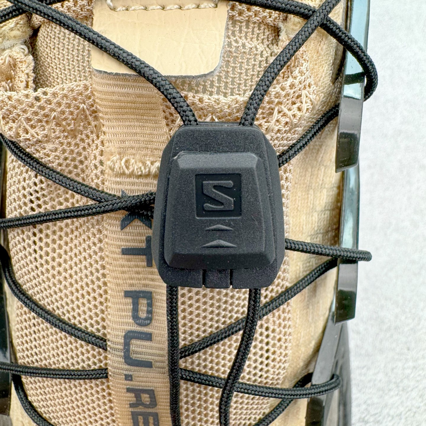 图片[13]-＃绿X/GX SALOMON XT PU.RE ADVANCED 萨洛蒙潮流越野机能户外功能鞋 纯原外贸平台特供订单 耗时半年巨作 全套原纸板楦头开发 原厂特供网布配套加持 确保原汁原味 完美呈现版型 原档数据独家私模五层组合大底 男女鞋同步官方开发至46.5 原装Ortholite轻量化鞋垫 中底布带钢印编号 原厂TPU锁扣 进口港宝加持 后跟自然饱满 还原公司包裹性 基于 SALOMON 初代 XT 鞋身造型并搭载 4D ADVANCED CHASSIS™ 大底打造而成 为这款 XT-QUEST 带来了多项足部控制与保护等功能性 如在运动过程中控制左右晃动的过程而提高稳定性、改善长途越野过程中足中到足尖的过渡、提高感知岩石的精确度以抵抗尖锐物体对脚底的伤害以及采用动态缓冲来增强穿着舒适感 从而减轻疲劳感 使 XT-QUEST 成为一双舒适且安全的户外之履 尺码：36 36.5 37.5 38 38.5 39 40 40.5 41 42 42.5 43 44 44.5 45 46 46.5-选品中心