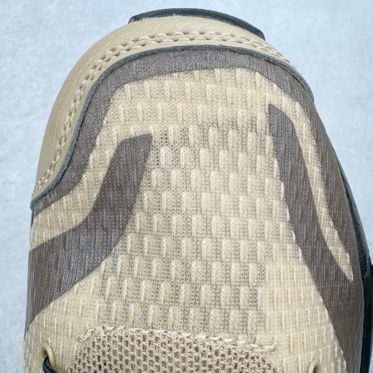 图片[16]-＃绿X/GX SALOMON XT PU.RE ADVANCED 萨洛蒙潮流越野机能户外功能鞋 纯原外贸平台特供订单 耗时半年巨作 全套原纸板楦头开发 原厂特供网布配套加持 确保原汁原味 完美呈现版型 原档数据独家私模五层组合大底 男女鞋同步官方开发至46.5 原装Ortholite轻量化鞋垫 中底布带钢印编号 原厂TPU锁扣 进口港宝加持 后跟自然饱满 还原公司包裹性 基于 SALOMON 初代 XT 鞋身造型并搭载 4D ADVANCED CHASSIS™ 大底打造而成 为这款 XT-QUEST 带来了多项足部控制与保护等功能性 如在运动过程中控制左右晃动的过程而提高稳定性、改善长途越野过程中足中到足尖的过渡、提高感知岩石的精确度以抵抗尖锐物体对脚底的伤害以及采用动态缓冲来增强穿着舒适感 从而减轻疲劳感 使 XT-QUEST 成为一双舒适且安全的户外之履 尺码：36 36.5 37.5 38 38.5 39 40 40.5 41 42 42.5 43 44 44.5 45 46 46.5-选品中心