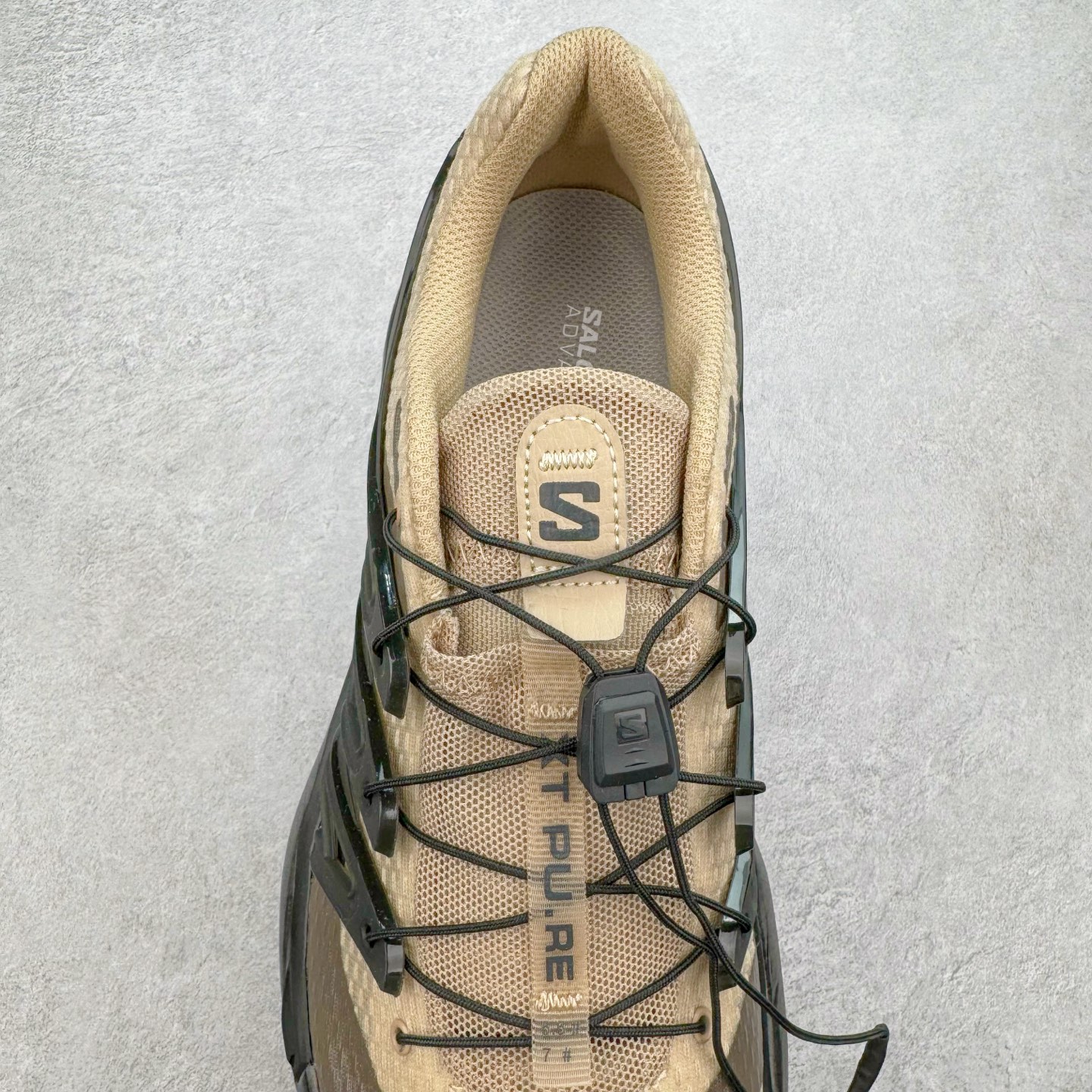 图片[5]-＃绿X/GX SALOMON XT PU.RE ADVANCED 萨洛蒙潮流越野机能户外功能鞋 纯原外贸平台特供订单 耗时半年巨作 全套原纸板楦头开发 原厂特供网布配套加持 确保原汁原味 完美呈现版型 原档数据独家私模五层组合大底 男女鞋同步官方开发至46.5 原装Ortholite轻量化鞋垫 中底布带钢印编号 原厂TPU锁扣 进口港宝加持 后跟自然饱满 还原公司包裹性 基于 SALOMON 初代 XT 鞋身造型并搭载 4D ADVANCED CHASSIS™ 大底打造而成 为这款 XT-QUEST 带来了多项足部控制与保护等功能性 如在运动过程中控制左右晃动的过程而提高稳定性、改善长途越野过程中足中到足尖的过渡、提高感知岩石的精确度以抵抗尖锐物体对脚底的伤害以及采用动态缓冲来增强穿着舒适感 从而减轻疲劳感 使 XT-QUEST 成为一双舒适且安全的户外之履 尺码：36 36.5 37.5 38 38.5 39 40 40.5 41 42 42.5 43 44 44.5 45 46 46.5-选品中心