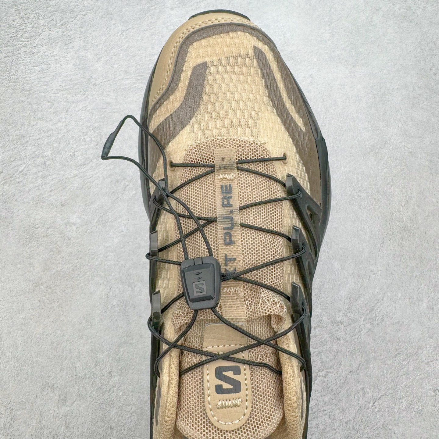 图片[4]-＃绿X/GX SALOMON XT PU.RE ADVANCED 萨洛蒙潮流越野机能户外功能鞋 纯原外贸平台特供订单 耗时半年巨作 全套原纸板楦头开发 原厂特供网布配套加持 确保原汁原味 完美呈现版型 原档数据独家私模五层组合大底 男女鞋同步官方开发至46.5 原装Ortholite轻量化鞋垫 中底布带钢印编号 原厂TPU锁扣 进口港宝加持 后跟自然饱满 还原公司包裹性 基于 SALOMON 初代 XT 鞋身造型并搭载 4D ADVANCED CHASSIS™ 大底打造而成 为这款 XT-QUEST 带来了多项足部控制与保护等功能性 如在运动过程中控制左右晃动的过程而提高稳定性、改善长途越野过程中足中到足尖的过渡、提高感知岩石的精确度以抵抗尖锐物体对脚底的伤害以及采用动态缓冲来增强穿着舒适感 从而减轻疲劳感 使 XT-QUEST 成为一双舒适且安全的户外之履 尺码：36 36.5 37.5 38 38.5 39 40 40.5 41 42 42.5 43 44 44.5 45 46 46.5-选品中心