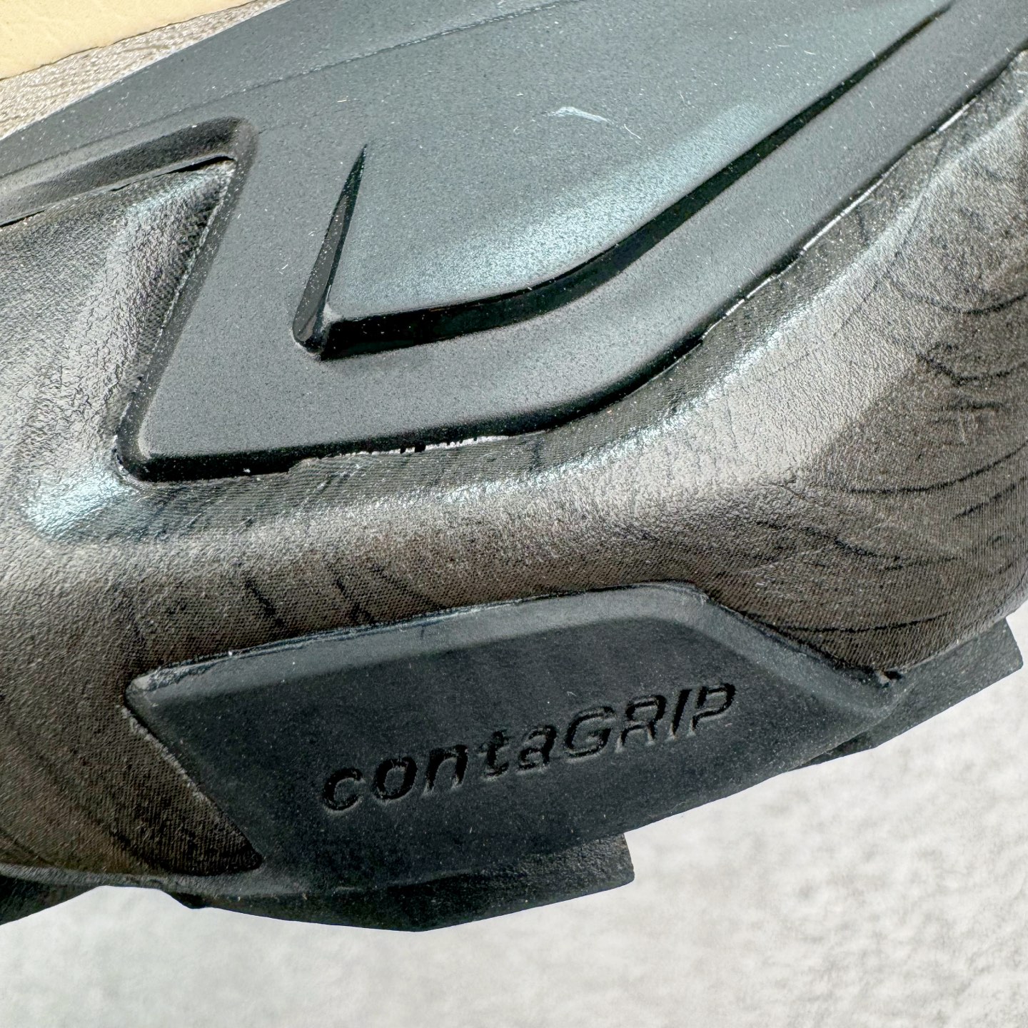 图片[20]-＃绿X/GX SALOMON XT PU.RE ADVANCED 萨洛蒙潮流越野机能户外功能鞋 纯原外贸平台特供订单 耗时半年巨作 全套原纸板楦头开发 原厂特供网布配套加持 确保原汁原味 完美呈现版型 原档数据独家私模五层组合大底 男女鞋同步官方开发至46.5 原装Ortholite轻量化鞋垫 中底布带钢印编号 原厂TPU锁扣 进口港宝加持 后跟自然饱满 还原公司包裹性 基于 SALOMON 初代 XT 鞋身造型并搭载 4D ADVANCED CHASSIS™ 大底打造而成 为这款 XT-QUEST 带来了多项足部控制与保护等功能性 如在运动过程中控制左右晃动的过程而提高稳定性、改善长途越野过程中足中到足尖的过渡、提高感知岩石的精确度以抵抗尖锐物体对脚底的伤害以及采用动态缓冲来增强穿着舒适感 从而减轻疲劳感 使 XT-QUEST 成为一双舒适且安全的户外之履 尺码：36 36.5 37.5 38 38.5 39 40 40.5 41 42 42.5 43 44 44.5 45 46 46.5-选品中心