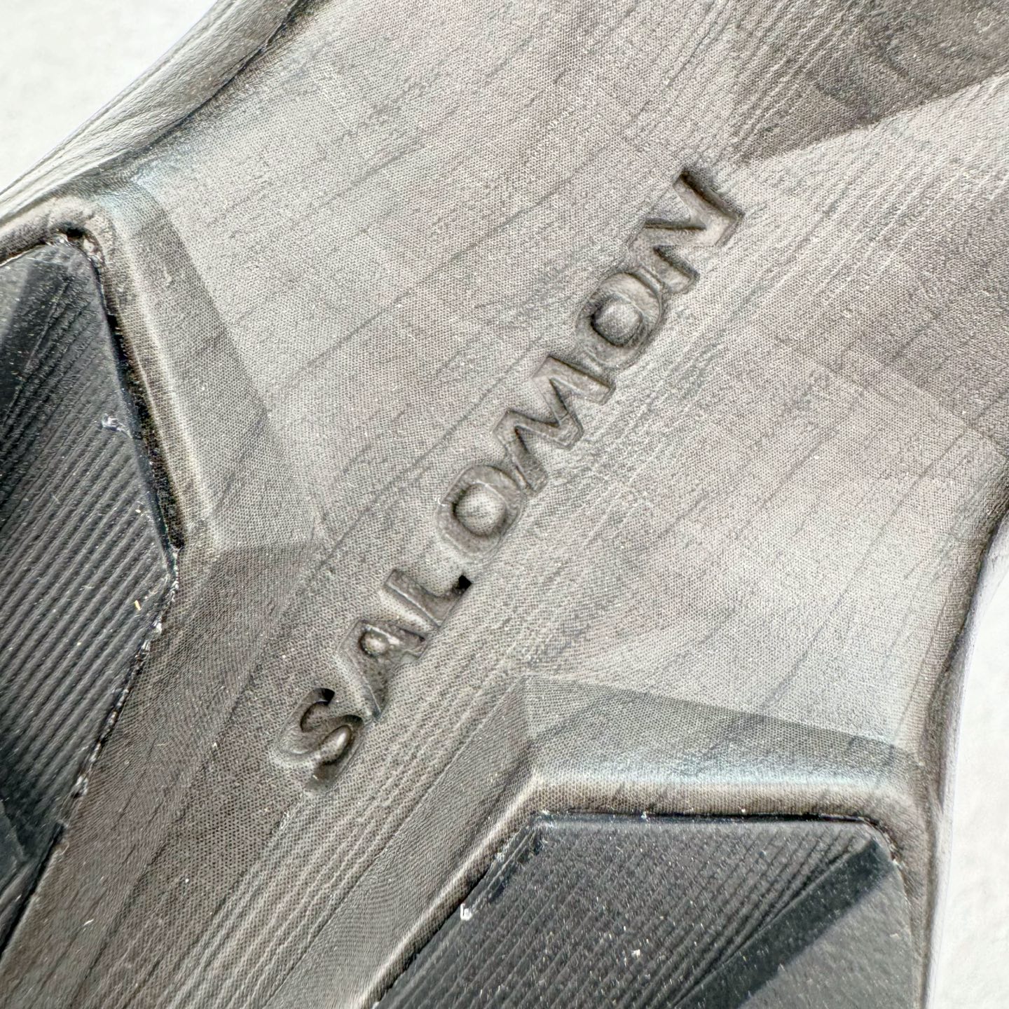 图片[23]-＃绿X/GX SALOMON XT PU.RE ADVANCED 萨洛蒙潮流越野机能户外功能鞋 纯原外贸平台特供订单 耗时半年巨作 全套原纸板楦头开发 原厂特供网布配套加持 确保原汁原味 完美呈现版型 原档数据独家私模五层组合大底 男女鞋同步官方开发至46.5 原装Ortholite轻量化鞋垫 中底布带钢印编号 原厂TPU锁扣 进口港宝加持 后跟自然饱满 还原公司包裹性 基于 SALOMON 初代 XT 鞋身造型并搭载 4D ADVANCED CHASSIS™ 大底打造而成 为这款 XT-QUEST 带来了多项足部控制与保护等功能性 如在运动过程中控制左右晃动的过程而提高稳定性、改善长途越野过程中足中到足尖的过渡、提高感知岩石的精确度以抵抗尖锐物体对脚底的伤害以及采用动态缓冲来增强穿着舒适感 从而减轻疲劳感 使 XT-QUEST 成为一双舒适且安全的户外之履 尺码：36 36.5 37.5 38 38.5 39 40 40.5 41 42 42.5 43 44 44.5 45 46 46.5-选品中心