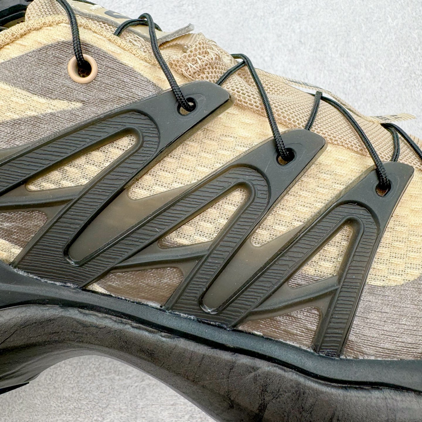 图片[17]-＃绿X/GX SALOMON XT PU.RE ADVANCED 萨洛蒙潮流越野机能户外功能鞋 纯原外贸平台特供订单 耗时半年巨作 全套原纸板楦头开发 原厂特供网布配套加持 确保原汁原味 完美呈现版型 原档数据独家私模五层组合大底 男女鞋同步官方开发至46.5 原装Ortholite轻量化鞋垫 中底布带钢印编号 原厂TPU锁扣 进口港宝加持 后跟自然饱满 还原公司包裹性 基于 SALOMON 初代 XT 鞋身造型并搭载 4D ADVANCED CHASSIS™ 大底打造而成 为这款 XT-QUEST 带来了多项足部控制与保护等功能性 如在运动过程中控制左右晃动的过程而提高稳定性、改善长途越野过程中足中到足尖的过渡、提高感知岩石的精确度以抵抗尖锐物体对脚底的伤害以及采用动态缓冲来增强穿着舒适感 从而减轻疲劳感 使 XT-QUEST 成为一双舒适且安全的户外之履 尺码：36 36.5 37.5 38 38.5 39 40 40.5 41 42 42.5 43 44 44.5 45 46 46.5-选品中心