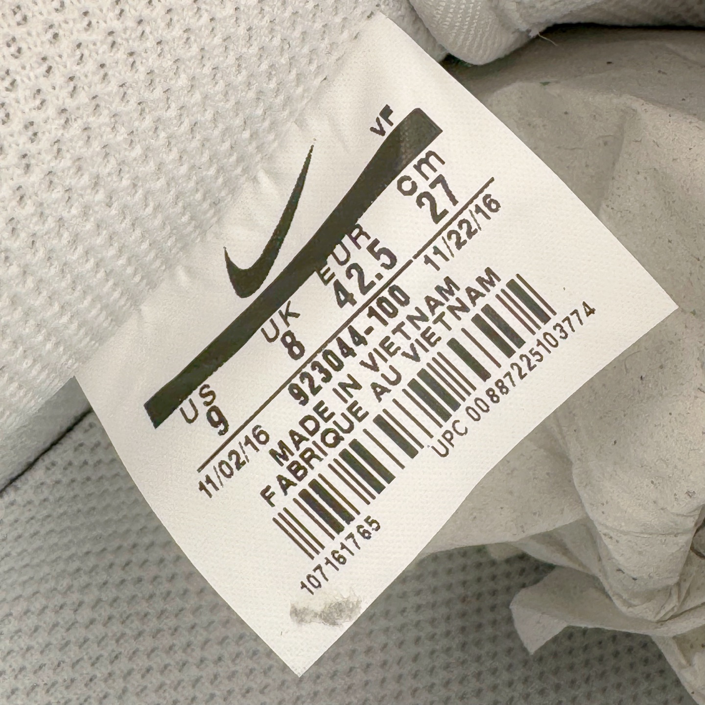 图片[12]-＃GX纯原 CDG x Supreme x NK Air Force 1 Supreme Comme des Garcons Shirt 空军一号低帮板鞋 三方联名白黑六眼 923044-100 经典老鞋 完美复刻 不规则波浪大底咬花 全鞋电脑针车 工整有序 视觉效果满分 原厂拉帮手法 标准四线 密度针距针孔大小控制到位 原装反口里网布海绵 正确卡色网眼大小 新版鞋撑改用纸团代替 原厂港宝加持完美还原灵魂版型 原盒原配从里到外百分百还原 原厂全头层原厂皮料 原标原盒 内置Sole气垫 中底白色背胶 中底划线 已经无限的接近公司 原厂楦头 原厂刺绣 后跟弧度修正 独家私模最大开发到48.5 尺码：40 40.5 41 42 42.5 43 44 44.5 45 46 47.5 48.5-选品中心