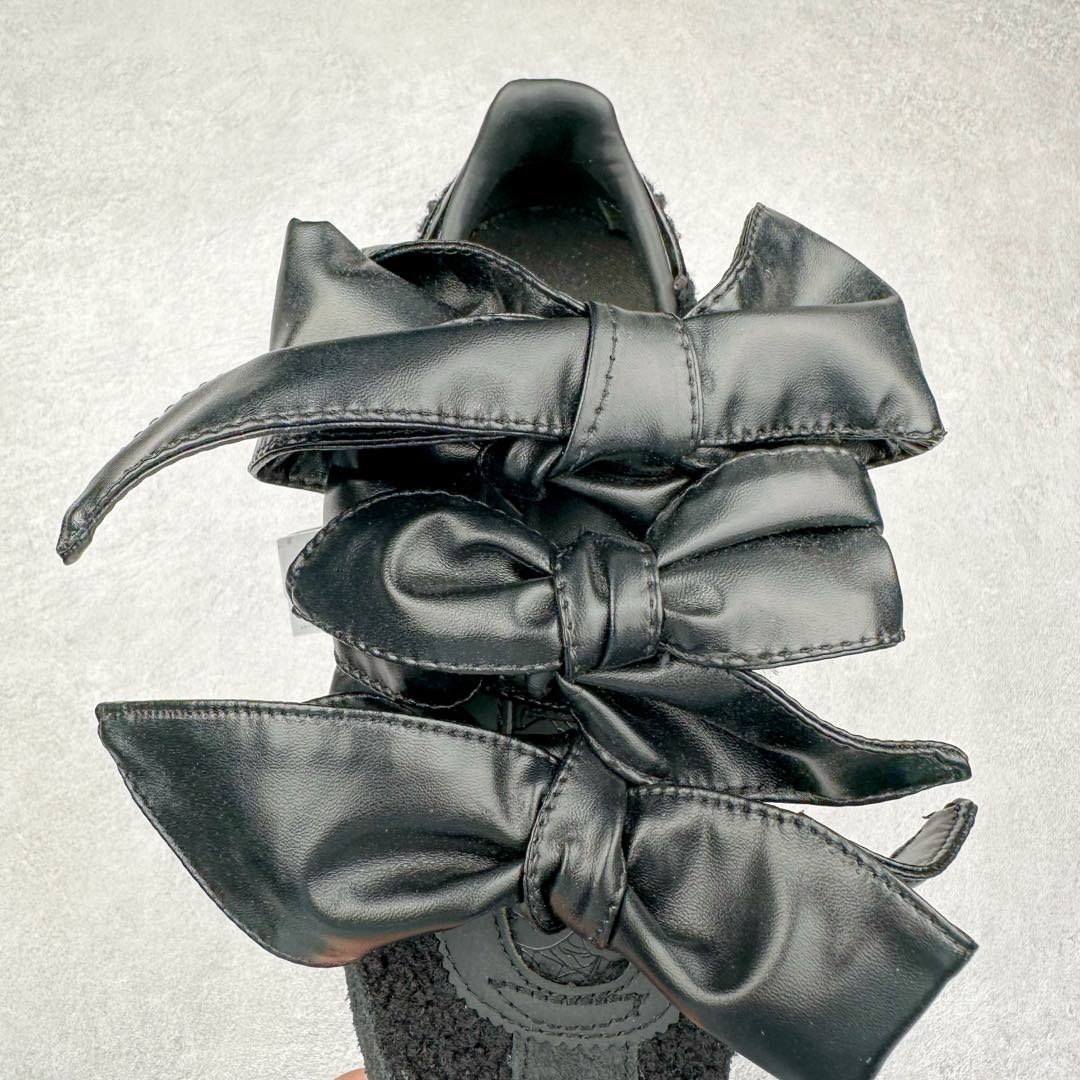 图片[5]-＃纯原 AD Wmns SL72 OG 系列德训足球风百搭低帮休闲运动板鞋 JH7342 采用高弹EVA+MODEL+RB三层组合底 区别市面RB一体大底 三层组合鞋底重量与原鞋一致 Originals 将有「T 头鞋」造型的诞生于 1972 年的 SL72 鞋款复刻带回 各位买鞋又有新选择了 1972 年 SL72 问世后 引领了后来阿迪达斯的跑鞋发展方向 其中「SL」代表了 Super Light 彰显了产品轻便的特性 1972 年 SL72 问世后 引领了后来阿迪达斯的跑鞋发展方向 其中「SL」代表了 Super Light 彰显了产品轻便的特性 这次 Originals 延续其轻质经典的基因 带来男女两款 SL72 男生款带来 SL72 RS 鞋型 RS 意为 Reshaped（重塑）鞋款在保留了经典的外观基础上 在尼龙材质里增加了填充物 使鞋型更加挺立和饱满 鞋头则更加圆润 鞋底的 EVA 材质则增加了鞋款的高度 女生款则带来 SL72 OG W 鞋型 OG 顾名思义则是致敬经典款式 相较于 RS（Reshaped）鞋款 鞋身更加纤细 其整体鞋身轮廓、线条、细节、材质上尊崇 70 年代 SL72 的设计 还原经典味道 尺码：36 36⅔ 37⅓ 38 38⅔ 39⅓ 40 40⅔ 41⅓ 42 42⅔ 43⅓ 44 44⅔ 45-选品中心