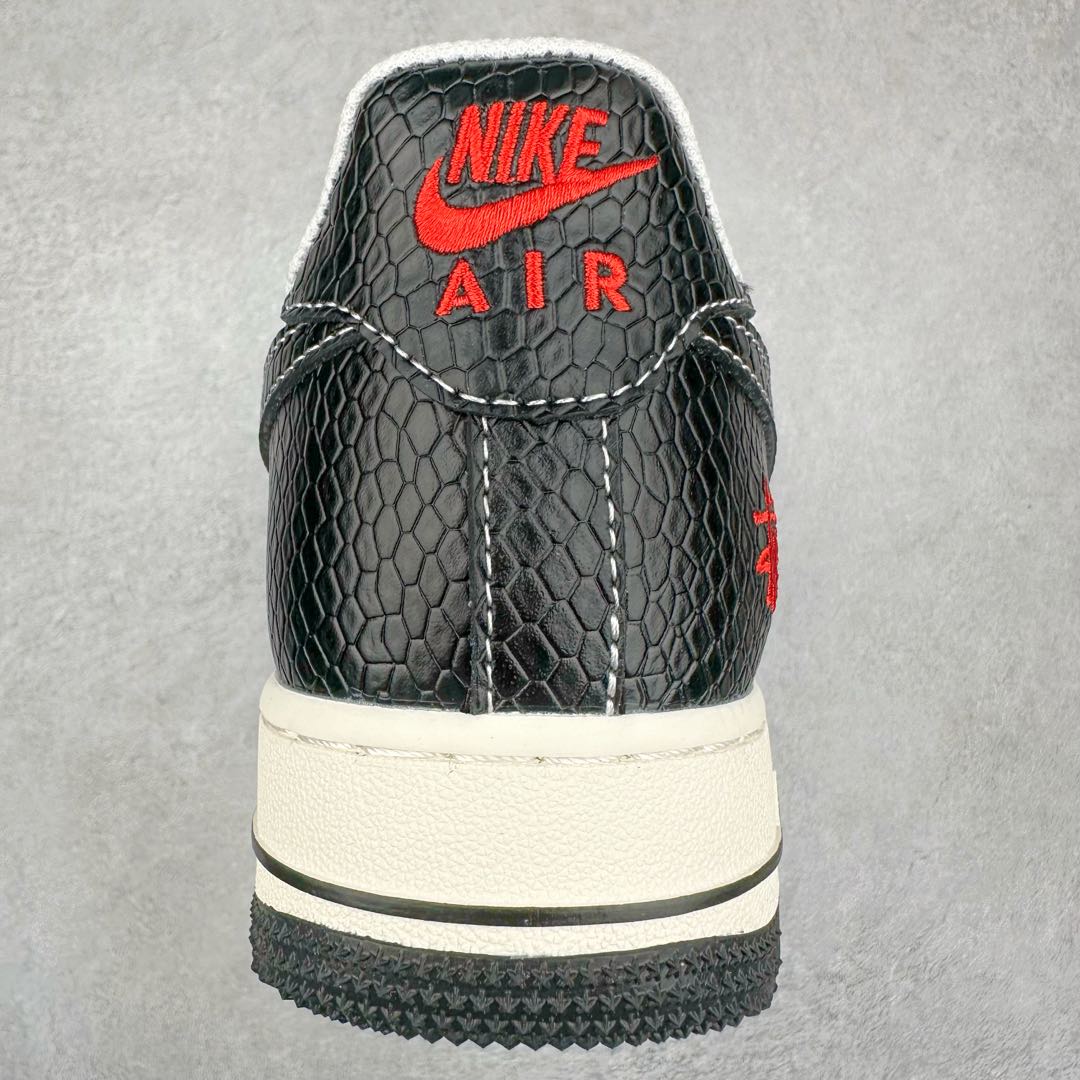 图片[8]-NK Air Force 1´07 Low 空军一号低帮百搭休闲运动板鞋 DM6688-013 柔软、弹性十足的缓震性能和出色的中底设计 横跨复古与现代的外型结合 造就出风靡全球 三十多年的Force 1 直到今天还深受青睐 尺码：36 36.5 37.5 38 38.5 39 40 40.5 41 42 42.5 43 44 44.5 45-选品中心