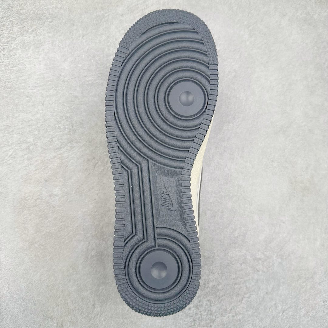 图片[9]-NK Air Force 1´07 Low 空军一号低帮百搭休闲运动板鞋 DM6688-003 柔软、弹性十足的缓震性能和出色的中底设计 横跨复古与现代的外型结合 造就出风靡全球 三十多年的Force 1 直到今天还深受青睐 尺码：36 36.5 37.5 38 38.5 39 40 40.5 41 42 42.5 43 44 44.5 45-选品中心