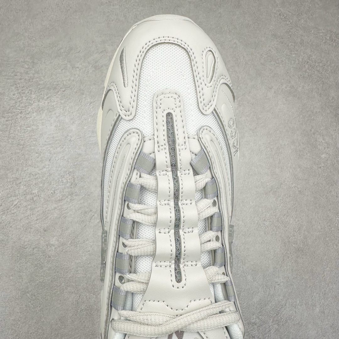 图片[4]-New Balance M1000 NB新百伦系列低帮复古老爹风休闲运动慢跑鞋 据悉，New Balance的复古鞋型M1000系列将在2024年正式回归。而自家美产创意总监Teddy Santis的AIMÉ LEON DORE也将率先推出联名1000撑撑场子，鞋款预计将在今年正式发布。New Balance1000系列作为NB最高端的鞋型，诞生于1999年，一度成为当年的热门鞋型，神似Nike Air Max95，现在看来也是一双符合潮流趋势的复古老爹鞋型。此番Teddy Santis亲自操刀，将丰富的配色和升级材质于复古的1000鞋型结合，鞋身采用米色、绿色和粉色的搭配。\\\”N\\\”字Logo也以全新的设计呈现，以1000标志性的网布和皮革材质打造，带来全新的视觉体验。后续ALD和New Balance1000的联名还将推出纯白配色，具体颜值还要等更多实物图的释出。AIMÉ LEON DORE和New Balance的多次联名一直有着超高的人气，无论是550还是1906R都有着不低的溢价，预计此番颜值不错的全新1000也会有着较高的人气。尺码：36 37 37.5 38 38.5 39.5 40 40.5 41.5 42 42.5 43 44 44.5 45 45.5 46.5-选品中心