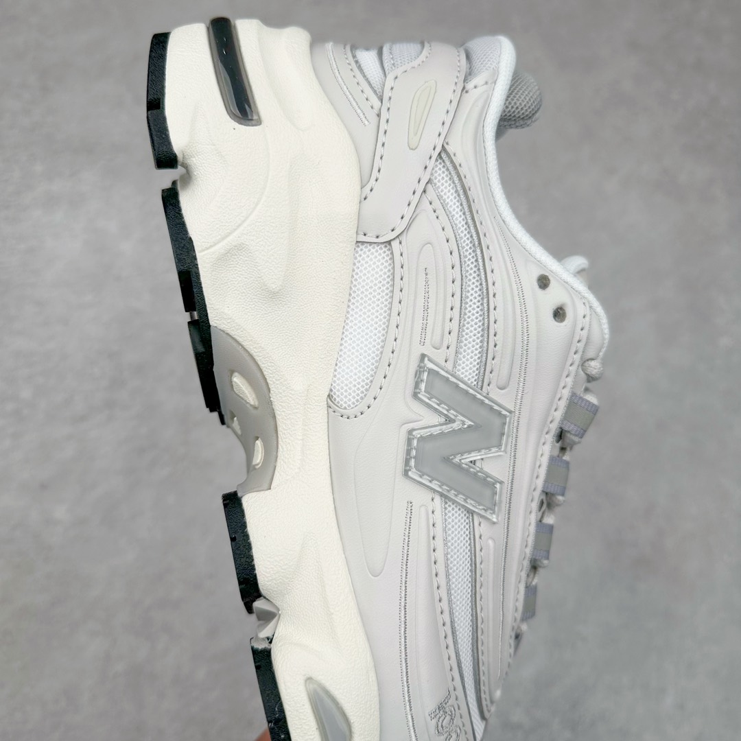 图片[6]-New Balance M1000 NB新百伦系列低帮复古老爹风休闲运动慢跑鞋 据悉，New Balance的复古鞋型M1000系列将在2024年正式回归。而自家美产创意总监Teddy Santis的AIMÉ LEON DORE也将率先推出联名1000撑撑场子，鞋款预计将在今年正式发布。New Balance1000系列作为NB最高端的鞋型，诞生于1999年，一度成为当年的热门鞋型，神似Nike Air Max95，现在看来也是一双符合潮流趋势的复古老爹鞋型。此番Teddy Santis亲自操刀，将丰富的配色和升级材质于复古的1000鞋型结合，鞋身采用米色、绿色和粉色的搭配。\\\”N\\\”字Logo也以全新的设计呈现，以1000标志性的网布和皮革材质打造，带来全新的视觉体验。后续ALD和New Balance1000的联名还将推出纯白配色，具体颜值还要等更多实物图的释出。AIMÉ LEON DORE和New Balance的多次联名一直有着超高的人气，无论是550还是1906R都有着不低的溢价，预计此番颜值不错的全新1000也会有着较高的人气。尺码：36 37 37.5 38 38.5 39.5 40 40.5 41.5 42 42.5 43 44 44.5 45 45.5 46.5-选品中心