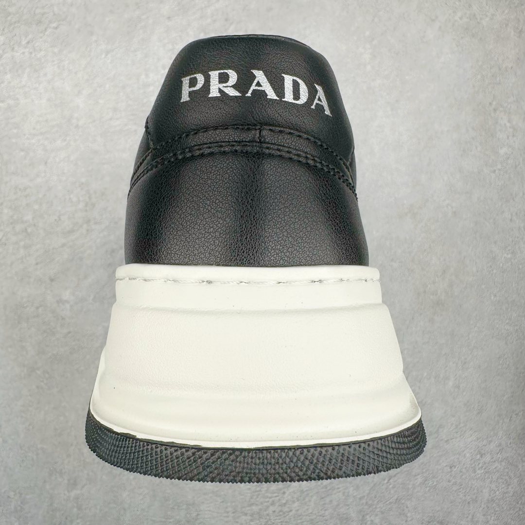 图片[8]-Prada Cloudbust Thunder Low Sneakers 普拉达老爹百搭休闲运动男鞋系列 广东大厂品质 25ss早春新款 专柜同步 Prada Cloudbust Thunder运动鞋设计以雕塑感设计重新演绎PRADA男士风格，独具时尚个性风格。大气个性更潮更抢眼更追求档次，它将颠覆旧念，与您共度时尚潮人必备! 面料采用原版进口小牛皮 牛皮内里垫脚 橡胶发泡大底 轻便防滑耐磨 脚感舒适 款式耐看做工精细 配以简洁利落的鞋楦 彰显男人的果敢和硬朗 尺码：39-44（皮鞋码）-选品中心