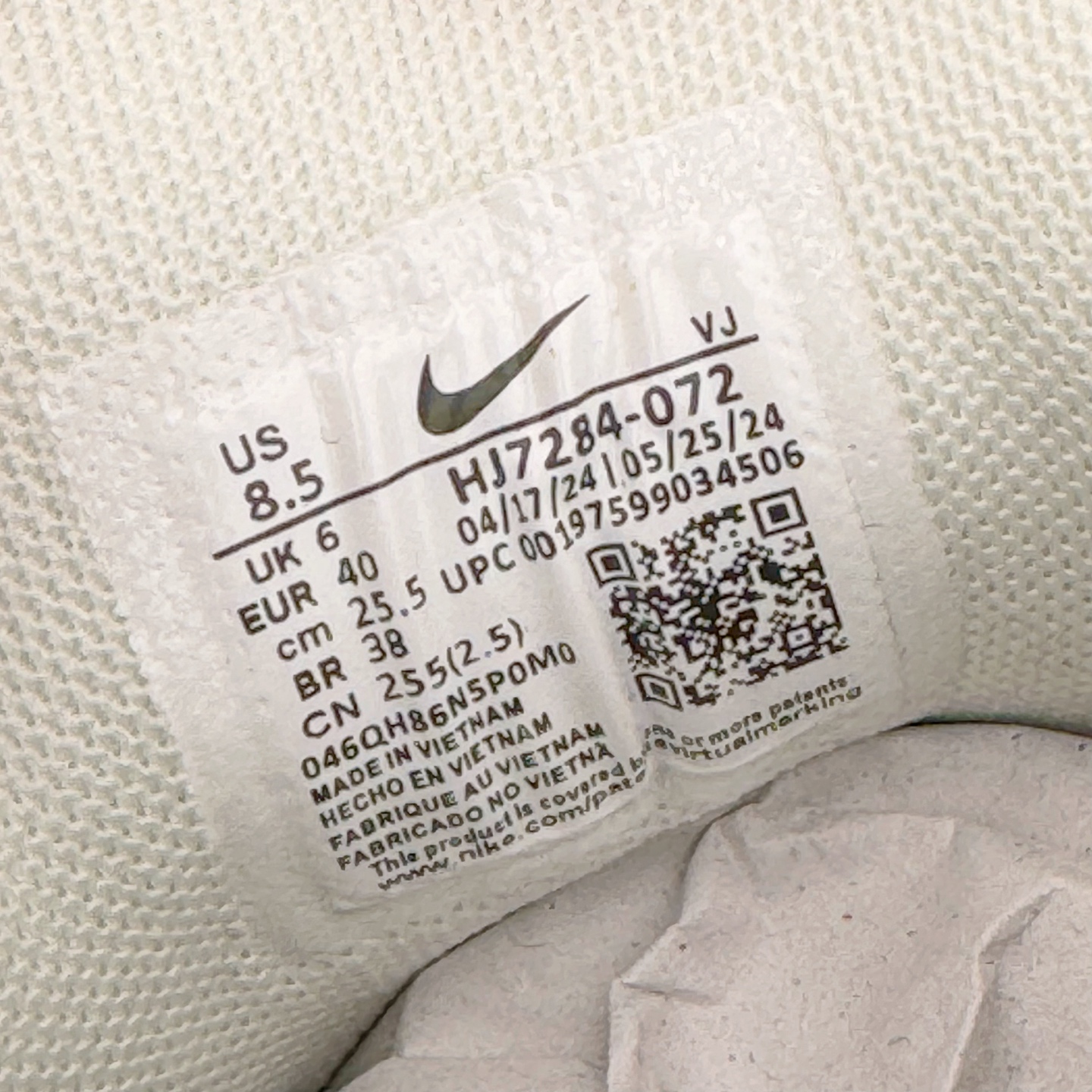 图片[12]-NK P-6000 系列低帮复古老爹风休闲运动舒适慢跑鞋 购入原鞋原装纸板楦头开发 独家私模四层组合大底 市场唯一正确版本 良心定价 新配色陆续出货 进口三文治网面 融合 Pegasus 过往运动鞋设计 助力 21 世纪早期跑步运动跃升时尚新高度 采用透气网眼布、运动风格线条和耐穿覆面 兼具吸睛外观和舒适感受 中底泡绵以田径赛道为灵感 打造厚实设计 缔造出众缓震性能 尺码：36 36.5 37.5 38 38.5 39 40 40.5 41 42 42.5 43 44 44.5 45-选品中心