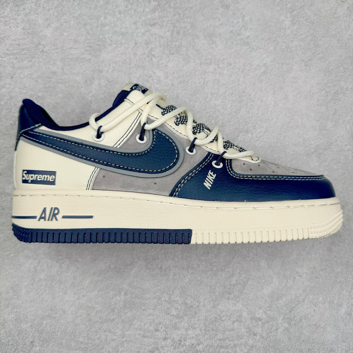 NK Air Force 1´07 Low 空军一号低帮百搭休闲运动板鞋 DM6688-018 柔软、弹性十足的缓震性能和出色的中底设计 横跨复古与现代的外型结合 造就出风靡全球 三十多年的Force 1 直到今天还深受青睐 尺码：36 36.5 37.5 38 38.5 39 40 40.5 41 42 42.5 43 44 44.5 45-选品中心