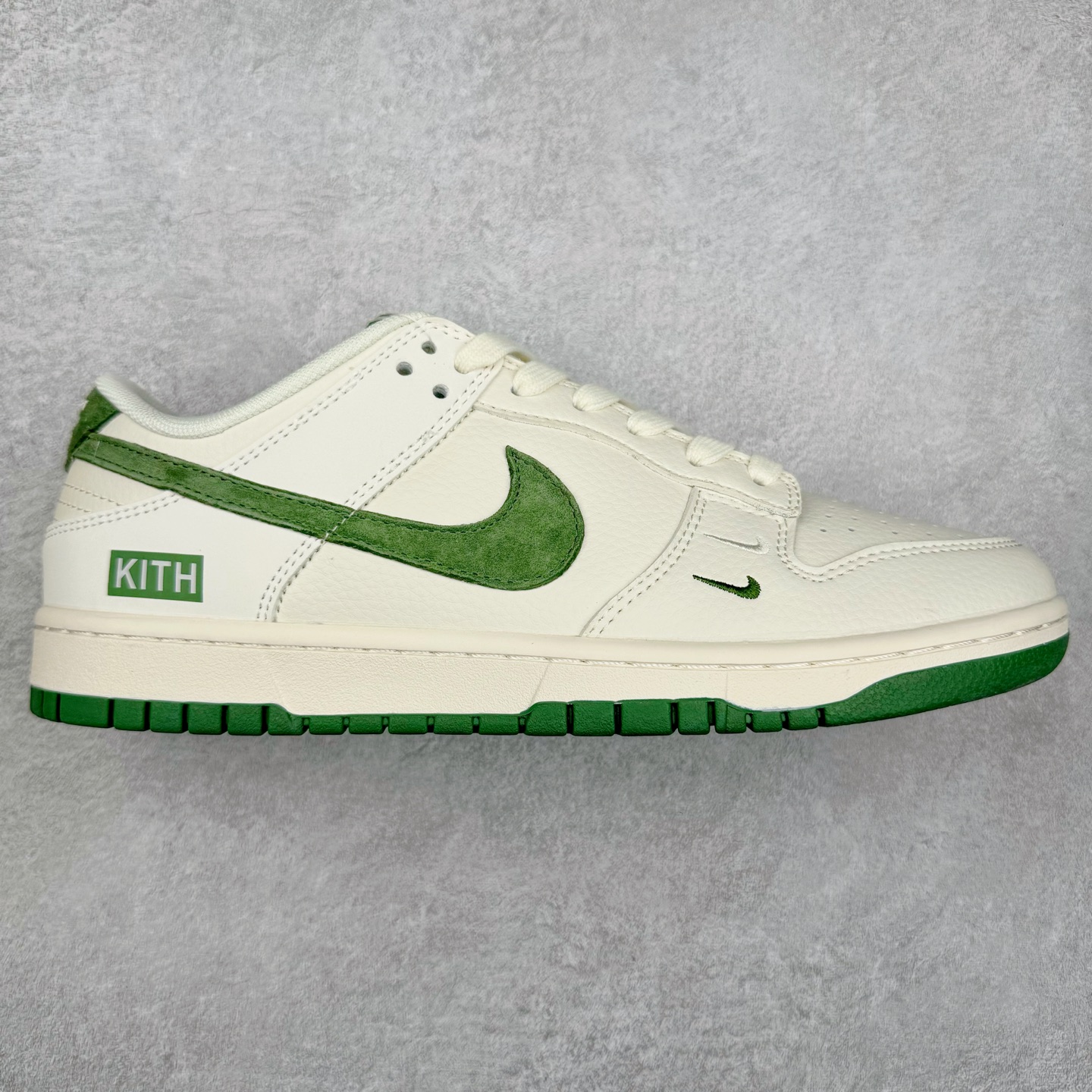 NK Dunk Low 定制配色 DQ1098-386 大厂出品 极力推荐 原装头层材料 独家版型蒸餾加工帶來的是更好的视觉和脚感体验大厂纯原品质出货 清洁度 电绣工艺 皮料切割干净无任何毛边 细节完美 尺码：36 36.5 37.5 38 38.5 39 40 40.5 41 42 42.5 43 44 44.5 45-选品中心