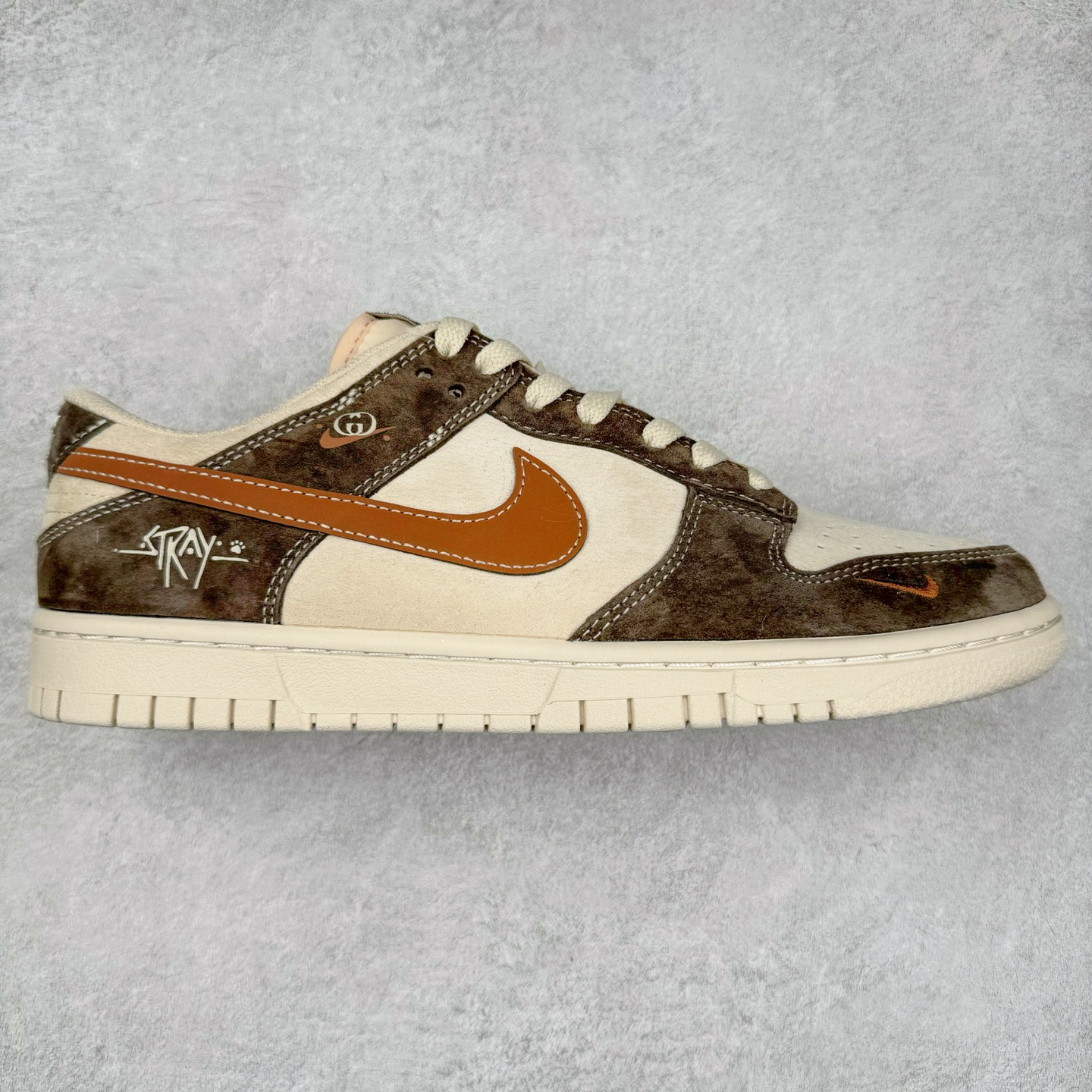 NK Dunk Low 定制配色 DJ2024-082 大厂出品 极力推荐 原装头层材料 独家版型蒸餾加工帶來的是更好的视觉和脚感体验大厂纯原品质出货 清洁度 电绣工艺 皮料切割干净无任何毛边 细节完美 尺码:36 36.5 37.5 38 38.5 39 40 40.5 41 42 42.5 43 44 44.5 45-选品中心