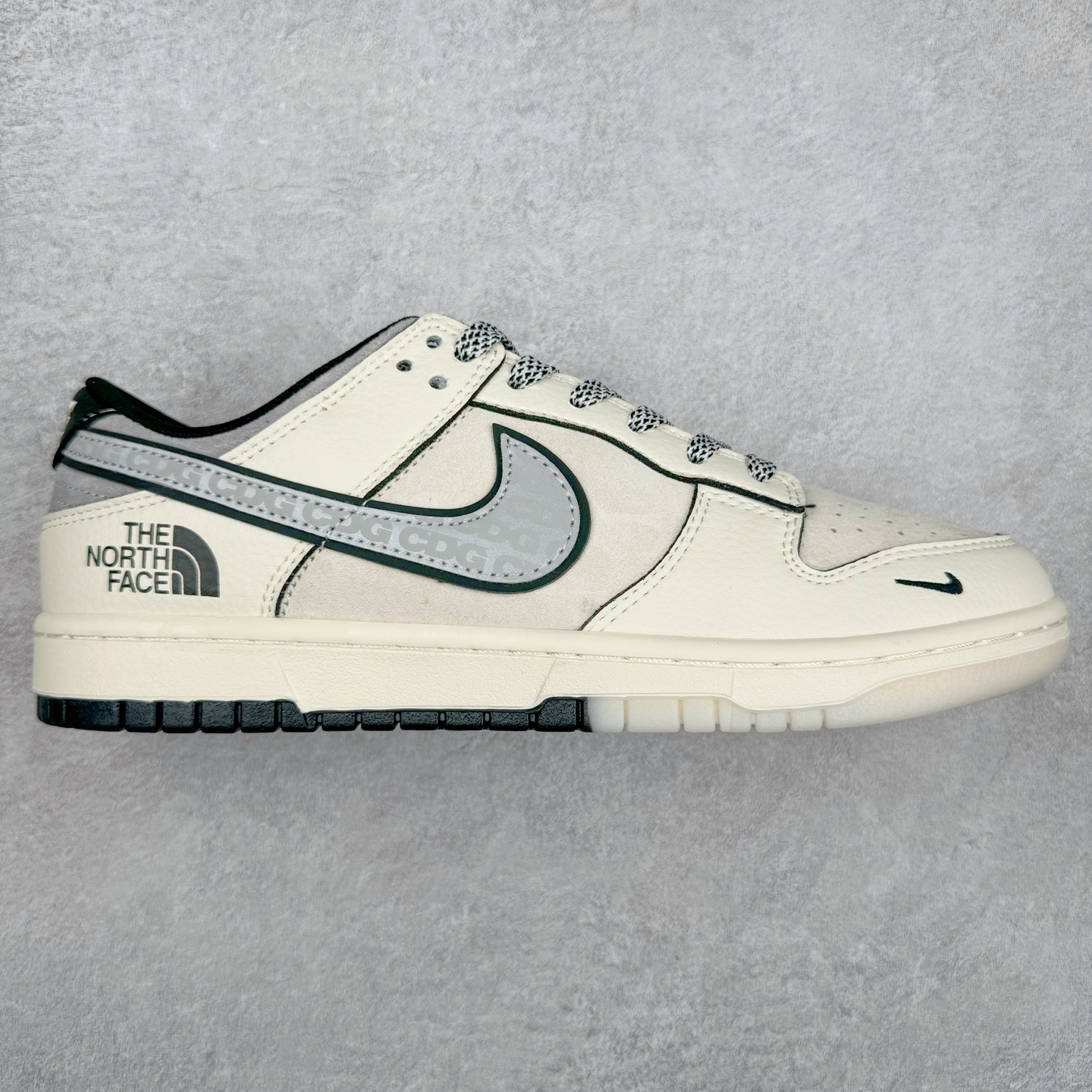 NK Dunk Low 定制配色 DM6868-029 大厂出品 极力推荐 原装头层材料 独家版型蒸餾加工帶來的是更好的视觉和脚感体验大厂纯原品质出货 清洁度 电绣工艺 皮料切割干净无任何毛边 细节完美 尺码：36 36.5 37.5 38 38.5 39 40 40.5 41 42 42.5 43 44 44.5 45-选品中心