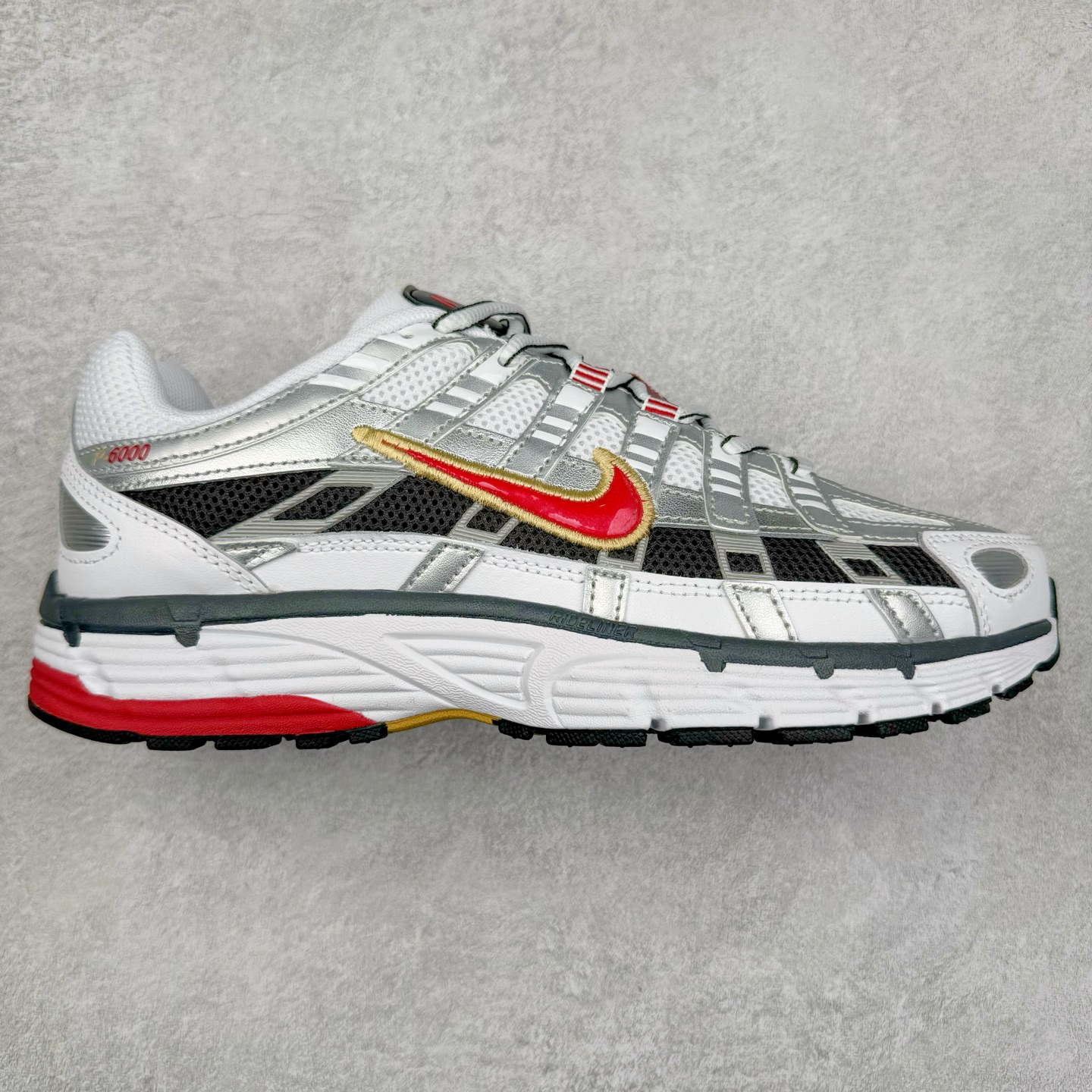 图片[8]-NK P-6000 系列低帮复古老爹风休闲运动舒适慢跑鞋 购入原鞋原装纸板楦头开发 独家私模四层组合大底 市场唯一正确版本 良心定价 新配色陆续出货 进口三文治网面 融合 Pegasus 过往运动鞋设计 助力 21 世纪早期跑步运动跃升时尚新高度 采用透气网眼布、运动风格线条和耐穿覆面 兼具吸睛外观和舒适感受 中底泡绵以田径赛道为灵感 打造厚实设计 缔造出众缓震性能 尺码：36 36.5 37.5 38 38.5 39 40 40.5 41 42 42.5 43 44 44.5 45-选品中心