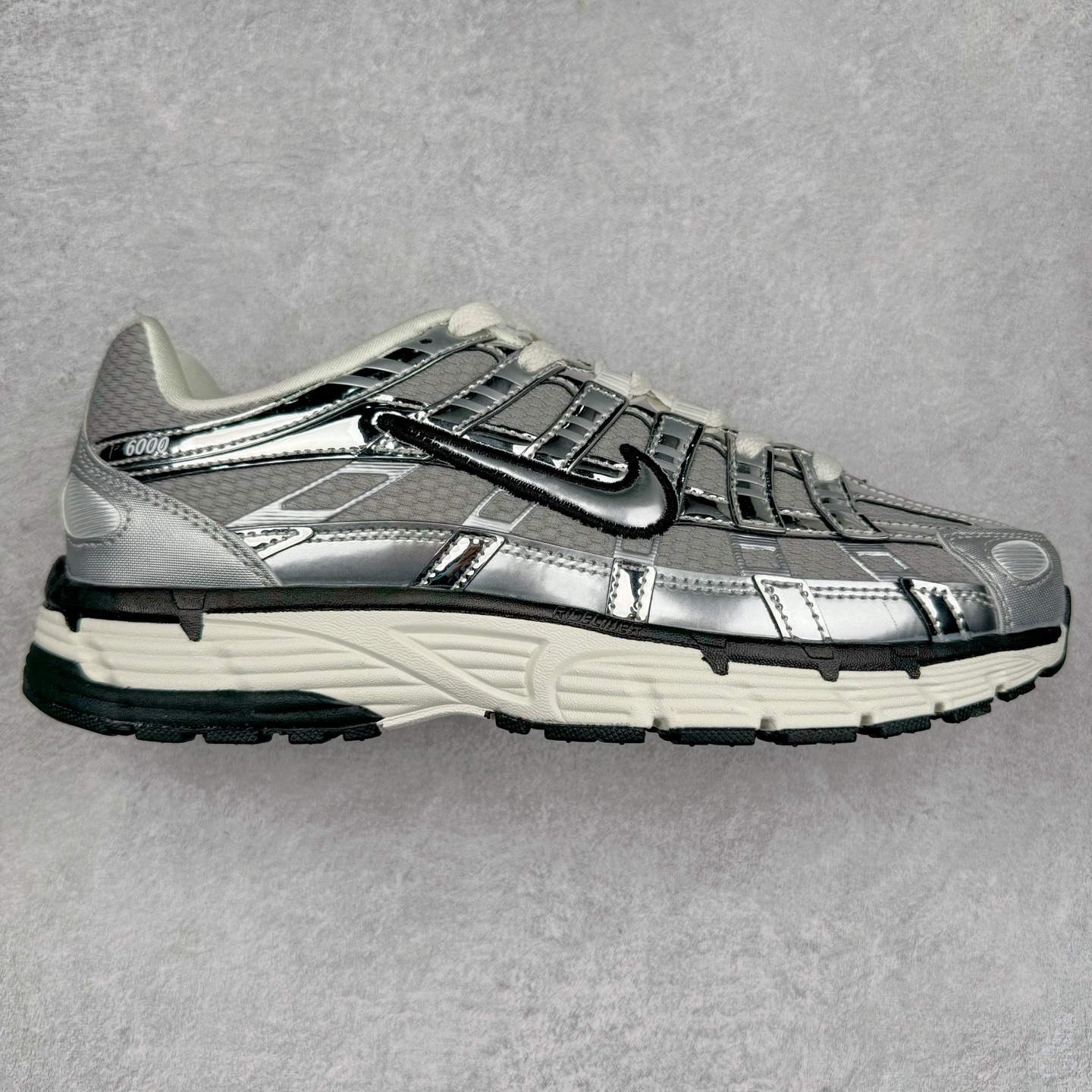 图片[2]-NK P-6000 系列低帮复古老爹风休闲运动舒适慢跑鞋 购入原鞋原装纸板楦头开发 独家私模四层组合大底 市场唯一正确版本 良心定价 新配色陆续出货 进口三文治网面 融合 Pegasus 过往运动鞋设计 助力 21 世纪早期跑步运动跃升时尚新高度 采用透气网眼布、运动风格线条和耐穿覆面 兼具吸睛外观和舒适感受 中底泡绵以田径赛道为灵感 打造厚实设计 缔造出众缓震性能 尺码：36 36.5 37.5 38 38.5 39 40 40.5 41 42 42.5 43 44 44.5 45-选品中心