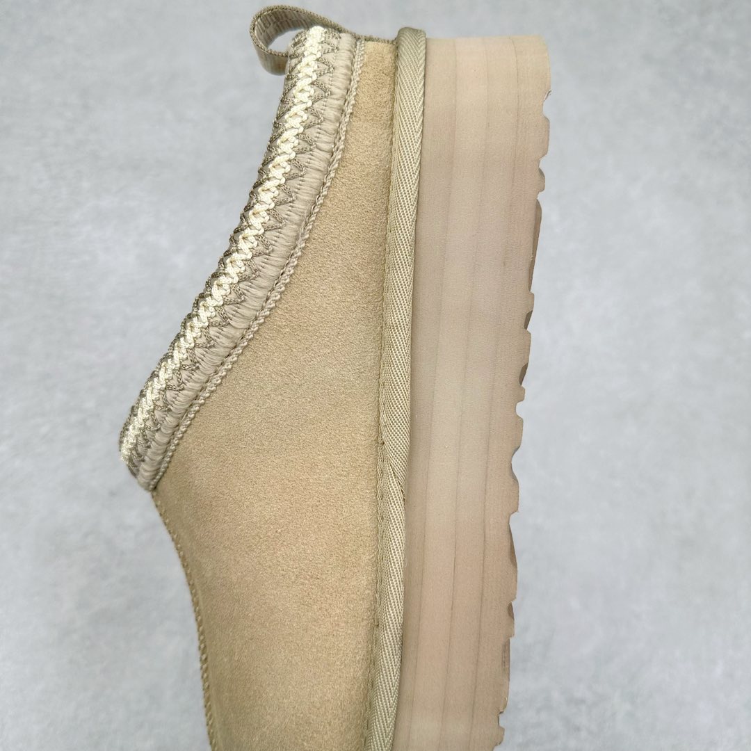 图片[7]-＃福利特价 UGG秋冬经典户外雪地靴 官方同步包装 检验标 材料采用原厂防污防水皮料 羊毛皮一体 防滑耐磨轻翼大底 保暖性能十足 严寒季节 必属佳品 尺码：35 36 37 38 39 40-选品中心