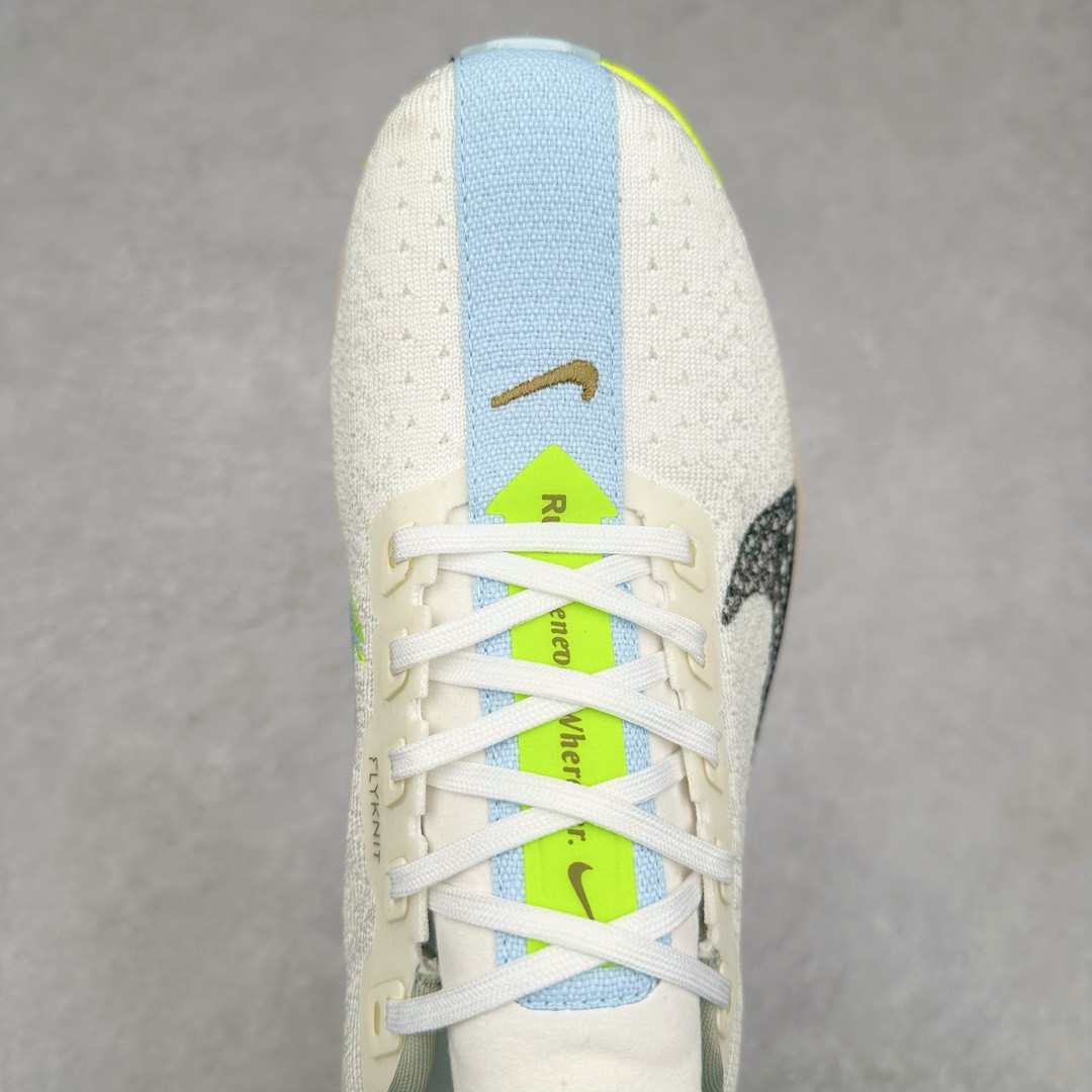 图片[4]-NK Zoom Pegasus Plus 超级飞马涡轮增压马拉松慢跑鞋 FQ7262 在设计上延续了原版鞋款的经典风格，向 Pegasus Turbo 致敬。鞋面采用 Flyknit 材质，巧妙地在不同区域实现紧密与松散的编织结合。标志性的尼龙中部条纹与原版 Turbo 设计呼应。原有的 Flywire 被内部毡织带替代。鞋领的衬垫和鞋跟支撑则为鞋面增添了完善的细节。与以往的 Turbo 型号采用双层泡沫不同，Pegasus Plus 使用了一体式 ZoomX 中底。鞋跟厚度为 35 毫米，前掌为 25 毫米，形成 10 毫米的落差，外底覆盖了大量橡胶，而 ZoomX 外露的部分也十分显眼。尺码：36 36.5 37.5 38 38.5 39 40 40.5 41 42 42.5 43 44 44.5 45-选品中心