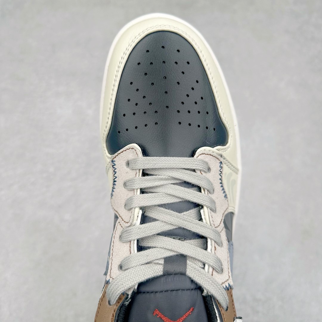 图片[4]-Air Jordan AJ1 Low 低帮定制 DM5688-101 原厂内置气垫魔块 A模大底 头层小牛皮 鞋舌AJ原厂专用牛津布+AJ专用反口珍珠布+原厂无杂质高弹内里海棉+特殊封边弹力鞋带 尺码：36 36.5 37.5 38 38.5 39 40 40.5 41 42 42.5 43 44 44.5 45 46 47.5-选品中心