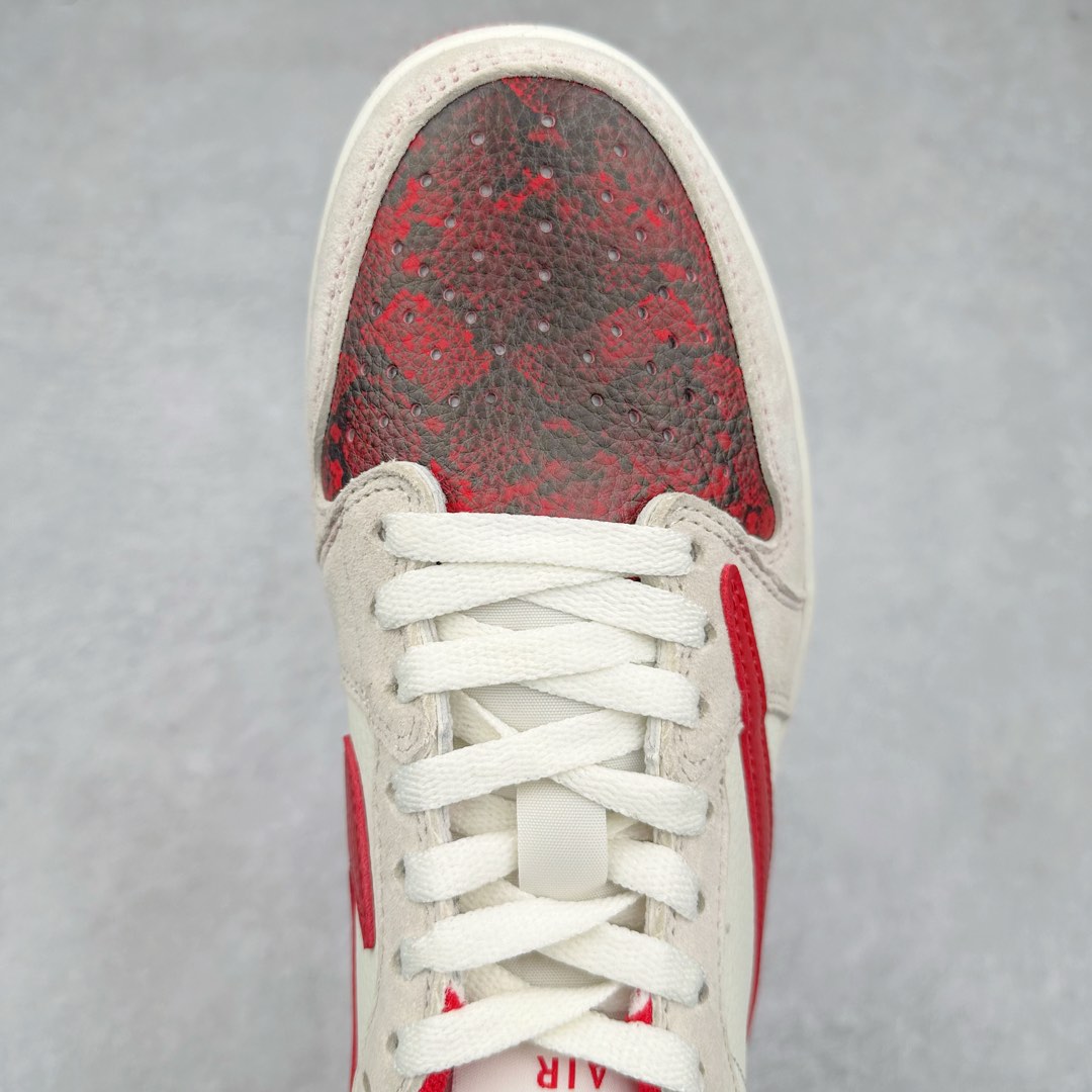 图片[4]-TS x Air Jordan AJ1 Low 倒钩低帮联名定制配色 DM7688-076 原厂内置气垫魔块 A模大底 头层小牛皮 鞋舌AJ原厂专用牛津布+AJ专用反口珍珠布+原厂无杂质高弹内里海棉+特殊封边弹力鞋带 尺码：36 36.5 37.5 38 38.5 39 40 40.5 41 42 42.5 43 44 44.5 45 46 47.5-选品中心