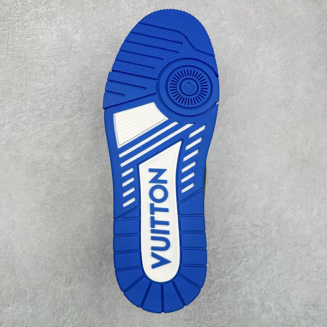 图片[9]-＃K1 Louis Vuitton Trainer lv时装走秀运动鞋 完美鞋型超高的清洁度 零毛边线头瑕疵 全套原楦原纸版原鞋开模 全网最具灵魂的版型 正确原装黄色鞋盒 正确中底印花 鞋面印花3D高频深度立体 全鞋电脑针车 紧密相连 针距密度一致 环保乳胶注塑鞋垫 厚度脚感还原原版 皮面裁剪部位 统一油边封口工艺 原装橡胶大底含胶量大底组合零偏差 专柜全套包装 防尘袋 说明书 质保卡 男女鞋 尺码：35 36 37 38 39 40 41 42 43 44 45-选品中心