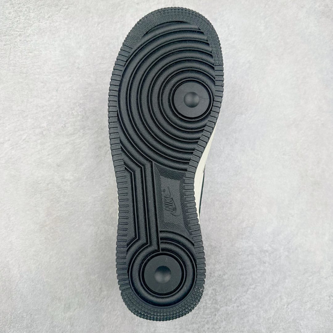 图片[9]-NK Air Force 1´07 Low 空军一号低帮百搭休闲运动板鞋 CH6336-521 柔软、弹性十足的缓震性能和出色的中底设计 横跨复古与现代的外型结合 造就出风靡全球 三十多年的Force 1 直到今天还深受青睐 尺码：36 36.5 37.5 38 38.5 39 40 40.5 41 42 42.5 43 44 44.5 45-选品中心