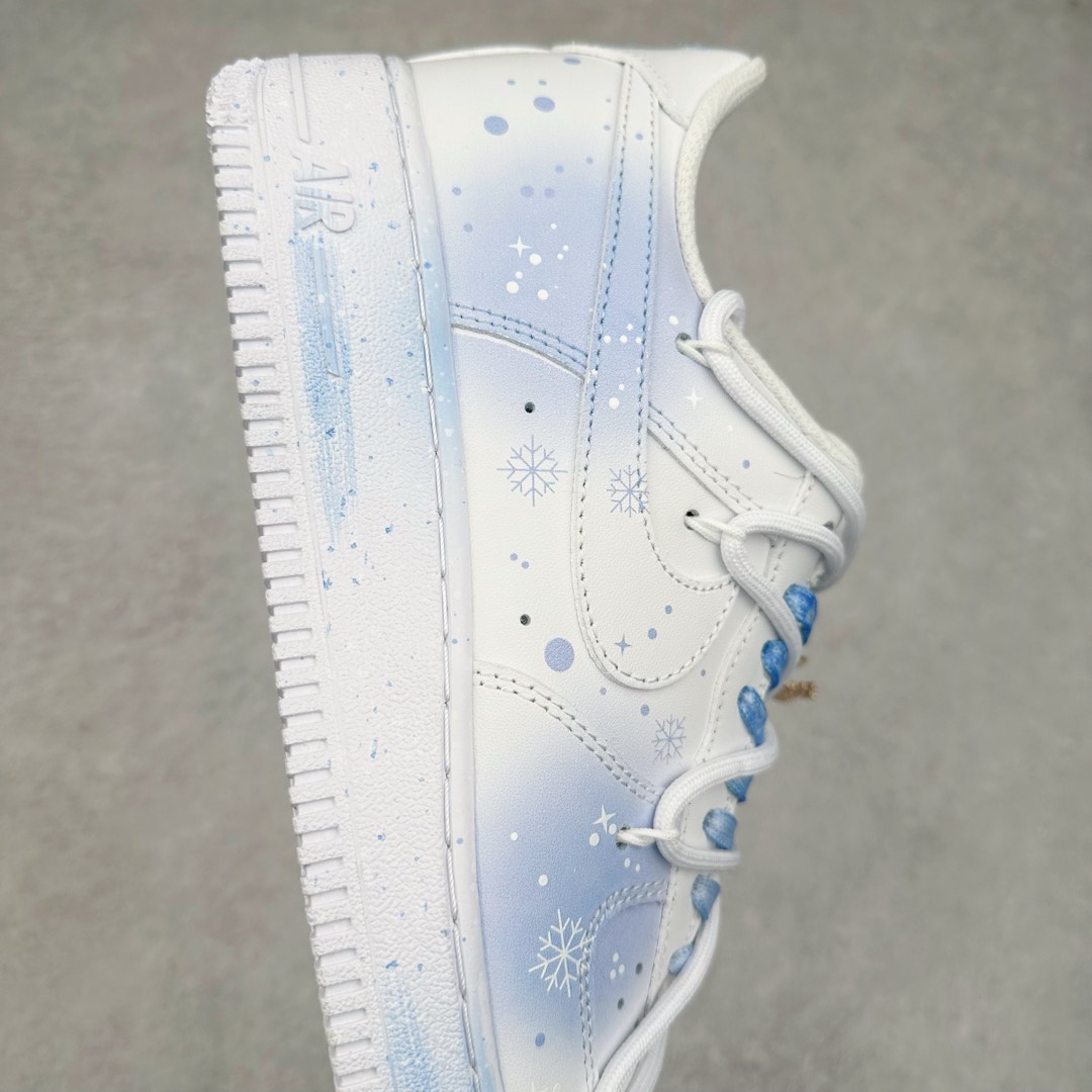 图片[6]-NK Air Force 1´07 Low 空军一号低帮百搭休闲运动板鞋 ZH0316-057 柔软、弹性十足的缓震性能和出色的中底设计 横跨复古与现代的外型结合 造就出风靡全球 三十多年的Force 1 直到今天还深受青睐 尺码：36 36.5 37.5 38 38.5 39 40 40.5 41 42 42.5 43 44 44.5 45-选品中心