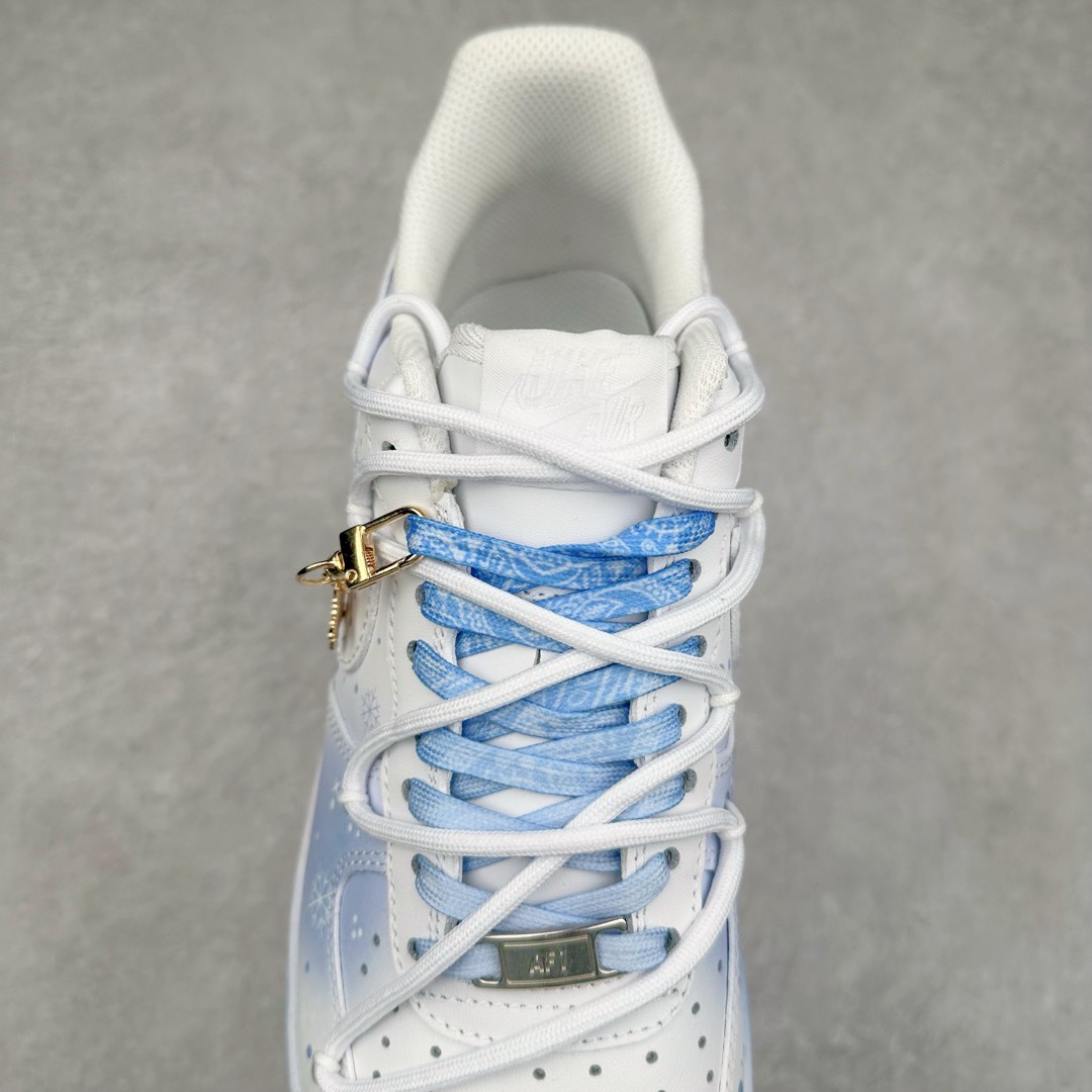 图片[5]-NK Air Force 1´07 Low 空军一号低帮百搭休闲运动板鞋 ZH0316-057 柔软、弹性十足的缓震性能和出色的中底设计 横跨复古与现代的外型结合 造就出风靡全球 三十多年的Force 1 直到今天还深受青睐 尺码：36 36.5 37.5 38 38.5 39 40 40.5 41 42 42.5 43 44 44.5 45-选品中心