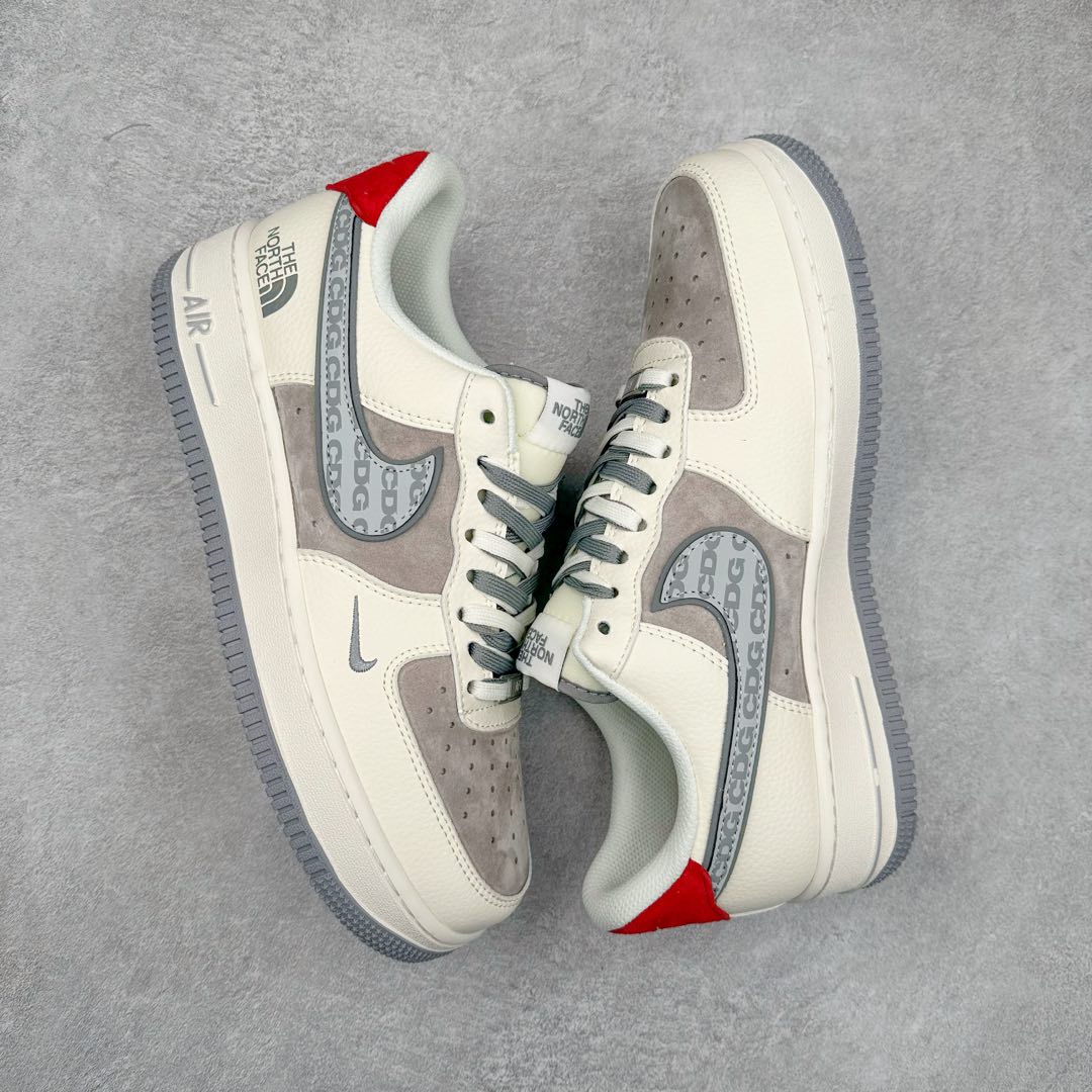 图片[3]-NK Air Force 1´07 Low 空军一号低帮百搭休闲运动板鞋 DM6688-049 柔软、弹性十足的缓震性能和出色的中底设计 横跨复古与现代的外型结合 造就出风靡全球 三十多年的Force 1 直到今天还深受青睐 尺码：36 36.5 37.5 38 38.5 39 40 40.5 41 42 42.5 43 44 44.5 45-选品中心