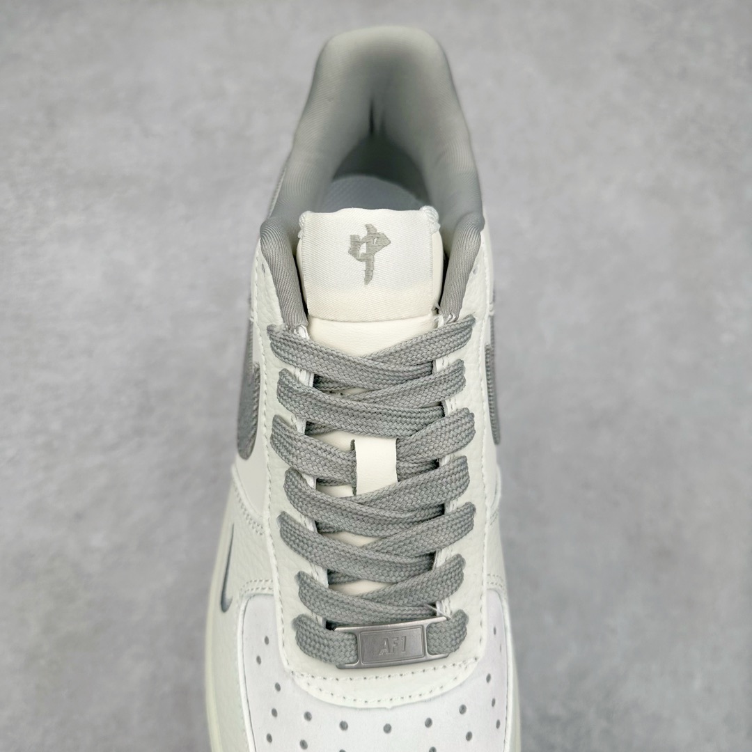 图片[5]-NK Air Force 1´07 Low 空军一号低帮百搭休闲运动板鞋 CH6336-522 柔软、弹性十足的缓震性能和出色的中底设计 横跨复古与现代的外型结合 造就出风靡全球 三十多年的Force 1 直到今天还深受青睐 尺码：36 36.5 37.5 38 38.5 39 40 40.5 41 42 42.5 43 44 44.5 45-选品中心