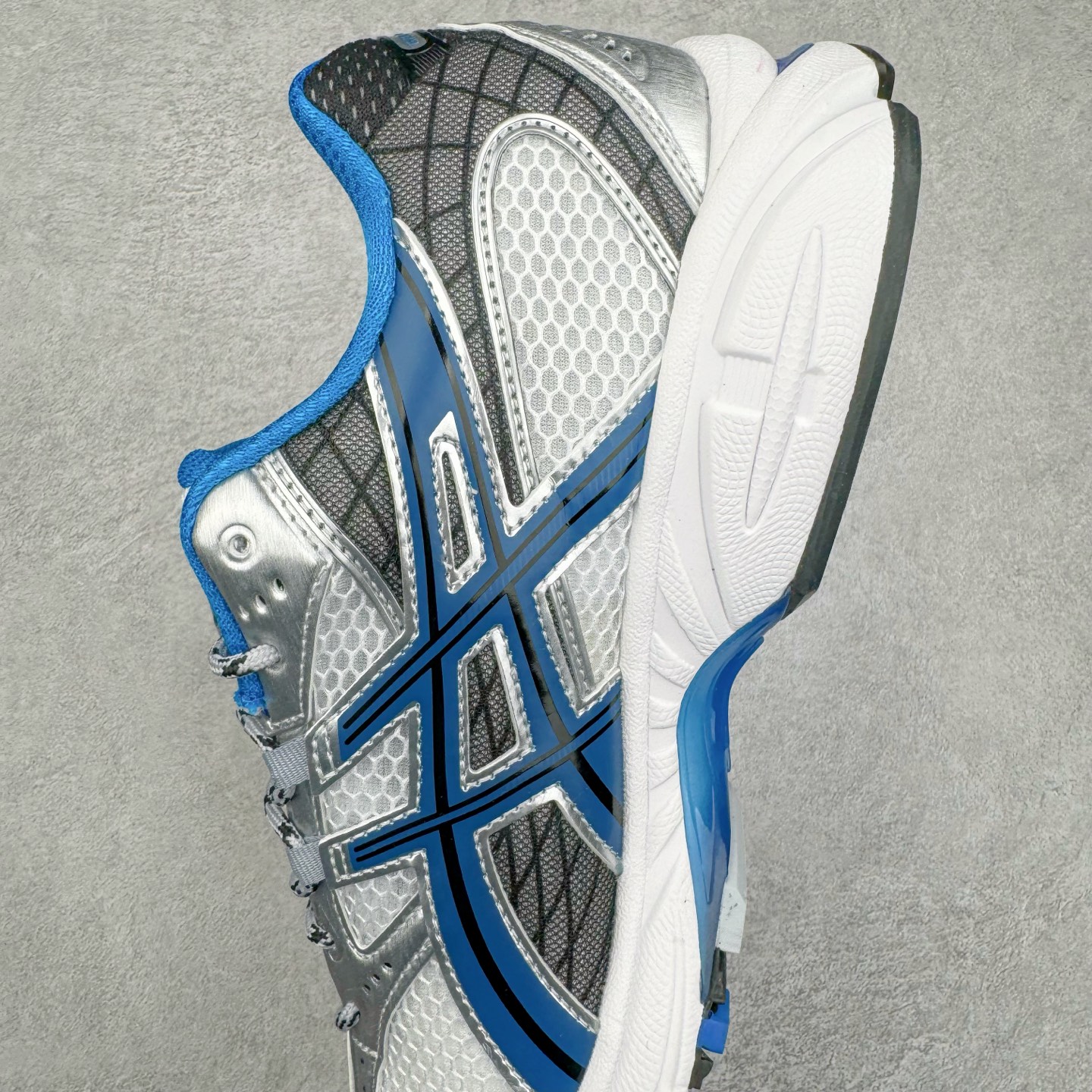 图片[7]-＃PB纯原 Asics Gel-Kayano K14 亚瑟士系列复古舒适织物合成革减震防滑耐磨低帮休闲跑步鞋 内卷时代 纯原品质 真标价格 市场顶级版本 原装纸板楦头开发 独家私模五层组合大底 原厂定制缓震硅胶加持 原盒原配 官方四联吊牌 一比一同步原鞋工艺和用料 鞋面原厂“三明治”多层网布 区别其他同价版本 鞋垫采用原厂OrthoLite欧索莱材质 非普通海玻璃鞋垫 后跟一样采用了GEL缓震胶 整体系列设计非常的科技感 锻炼跑步的同时让你一样时尚百搭 尺码：36 37 37.5 38 39 39.5 40 40.5 41.5 42 42.5 43.5 44 44.5 45-选品中心