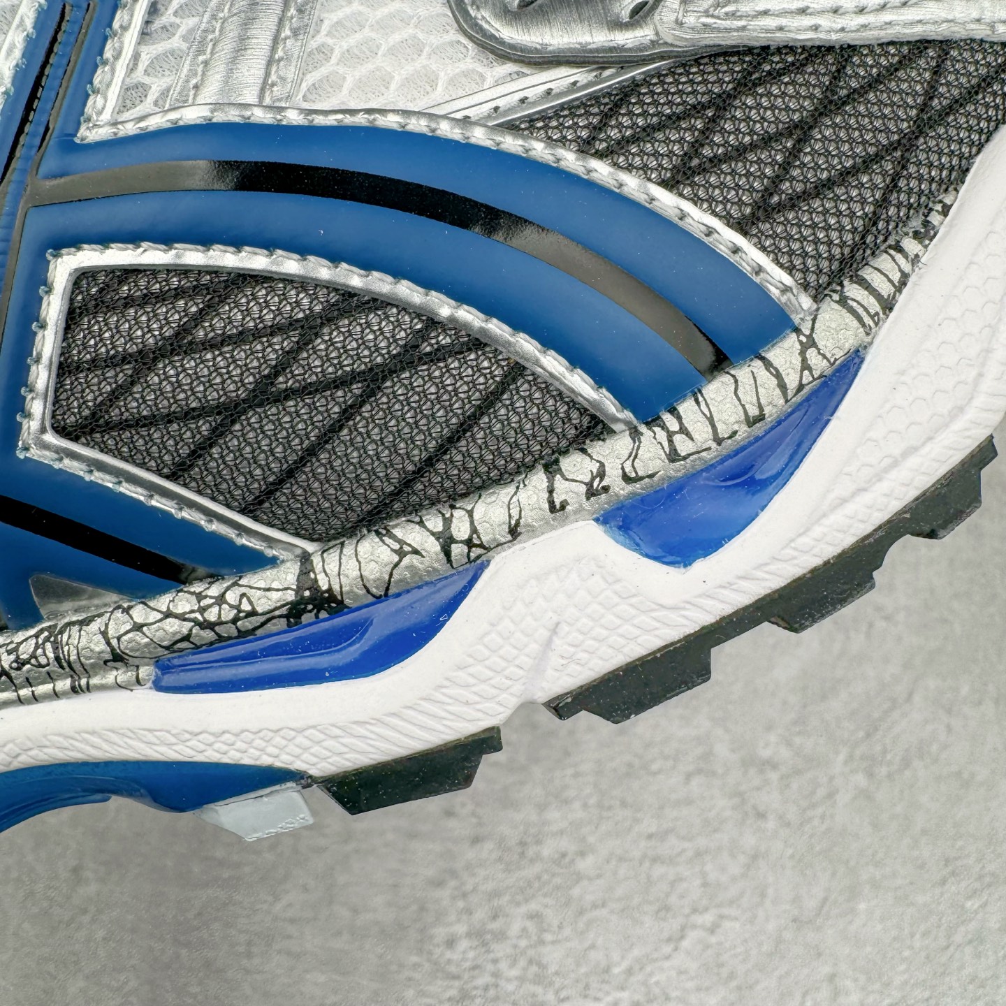 图片[19]-＃PB纯原 Asics Gel-Kayano K14 亚瑟士系列复古舒适织物合成革减震防滑耐磨低帮休闲跑步鞋 内卷时代 纯原品质 真标价格 市场顶级版本 原装纸板楦头开发 独家私模五层组合大底 原厂定制缓震硅胶加持 原盒原配 官方四联吊牌 一比一同步原鞋工艺和用料 鞋面原厂“三明治”多层网布 区别其他同价版本 鞋垫采用原厂OrthoLite欧索莱材质 非普通海玻璃鞋垫 后跟一样采用了GEL缓震胶 整体系列设计非常的科技感 锻炼跑步的同时让你一样时尚百搭 尺码：36 37 37.5 38 39 39.5 40 40.5 41.5 42 42.5 43.5 44 44.5 45-选品中心