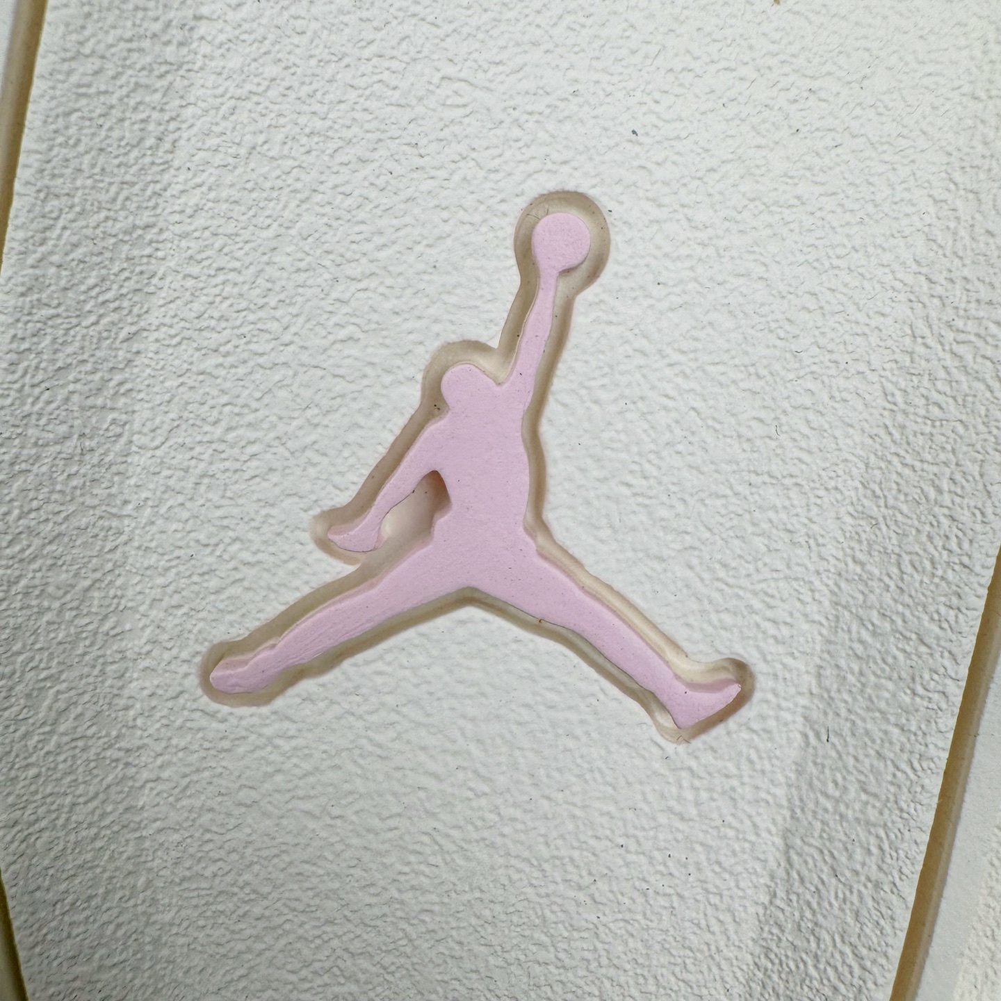 图片[22]-＃KZ纯原 Air Jordan AJ4 RM 重制版低帮复古篮球鞋 灰蓝 FQ7939-101 亲自操刀耗时半年巨作 全套原纸板楦头开发 确保原汁原味 完美呈现版型 一比一鞋头弧度高度鞋身弧度 原厂TPU 正确内里网布 菱角分明不变形无多余毛边 柔软性质感一致于原鞋 原厂织唛标 原厂飞人电绣工艺 尾指中部跳三针 独家绑鞋带手法 印刷中底布 四线拉帮 米色美纹纸贴合固定 进口港宝加持 后跟自然饱满 全鞋荧光划线卡点 追求极致完美 每一双都是工艺品 多重QC质检 超越公司货的品控标准 实实在在的免检产品 采用了低帮的设计 并保留了众多AJ4的经典元素 鞋身以皮革、麂皮材质拼接打造 AJ4经典的TPU材质延伸至后跟 增强鞋款稳定性 而鞋身侧面的网格设计则被取消 尾部的NIKE AIR标志也得到保留 并同时带有飞人logo 中底部分同样搭载了可视AIR气垫 鞋底采用米白色中底和外底呈现 为整个设计收尾 尺码：36 36.5 37.5 38 38.5 39 40 40.5 41 42 42.5 43 44 44.5 45 46 47.5-选品中心