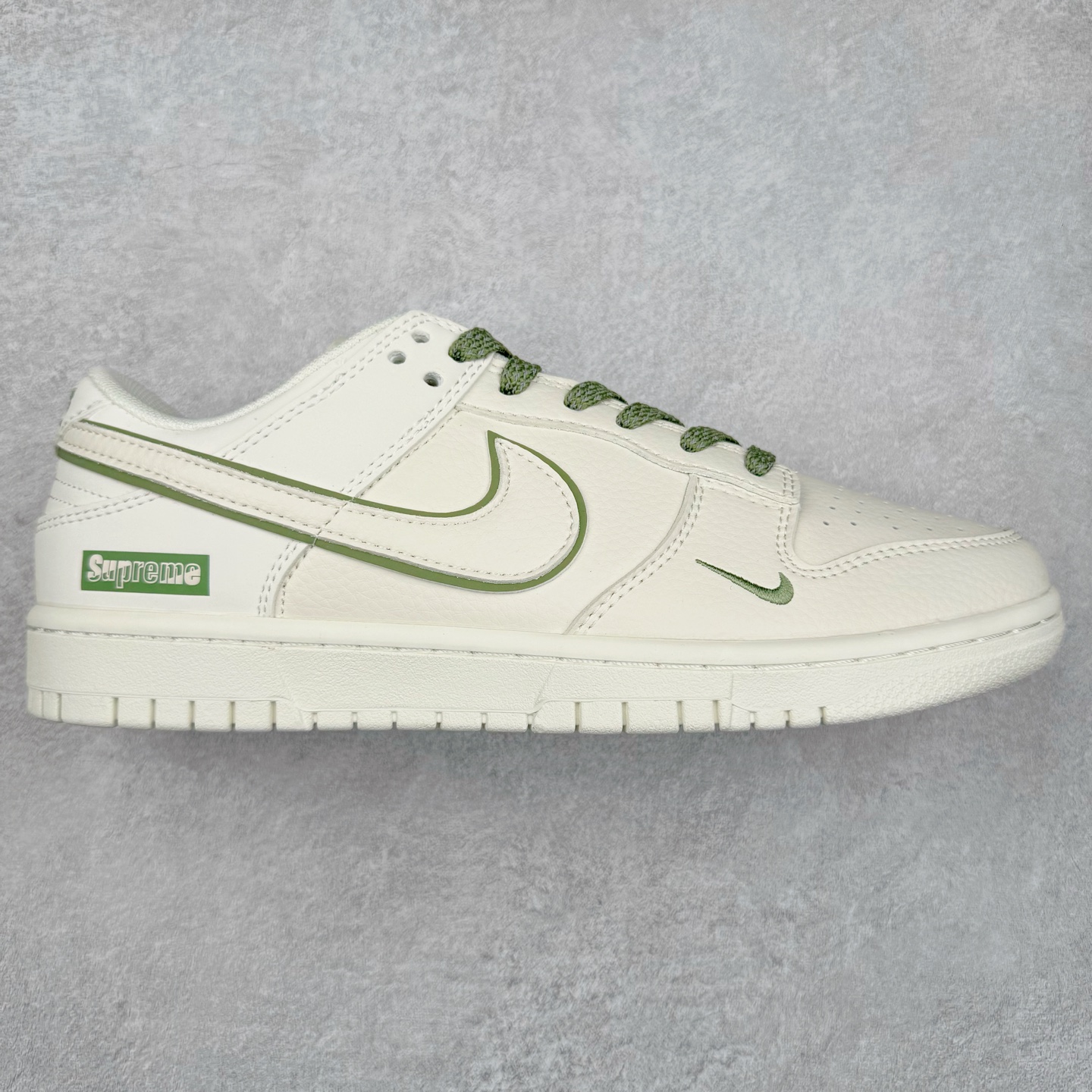 NK Dunk Low 定制配色 DQ1098-391 大厂出品 极力推荐 原装头层材料 独家版型蒸餾加工帶來的是更好的视觉和脚感体验大厂纯原品质出货 清洁度 电绣工艺 皮料切割干净无任何毛边 细节完美 尺码:36 36.5 37.5 38 38.5 39 40 40.5 41 42 42.5 43 44 44.5 45-选品中心