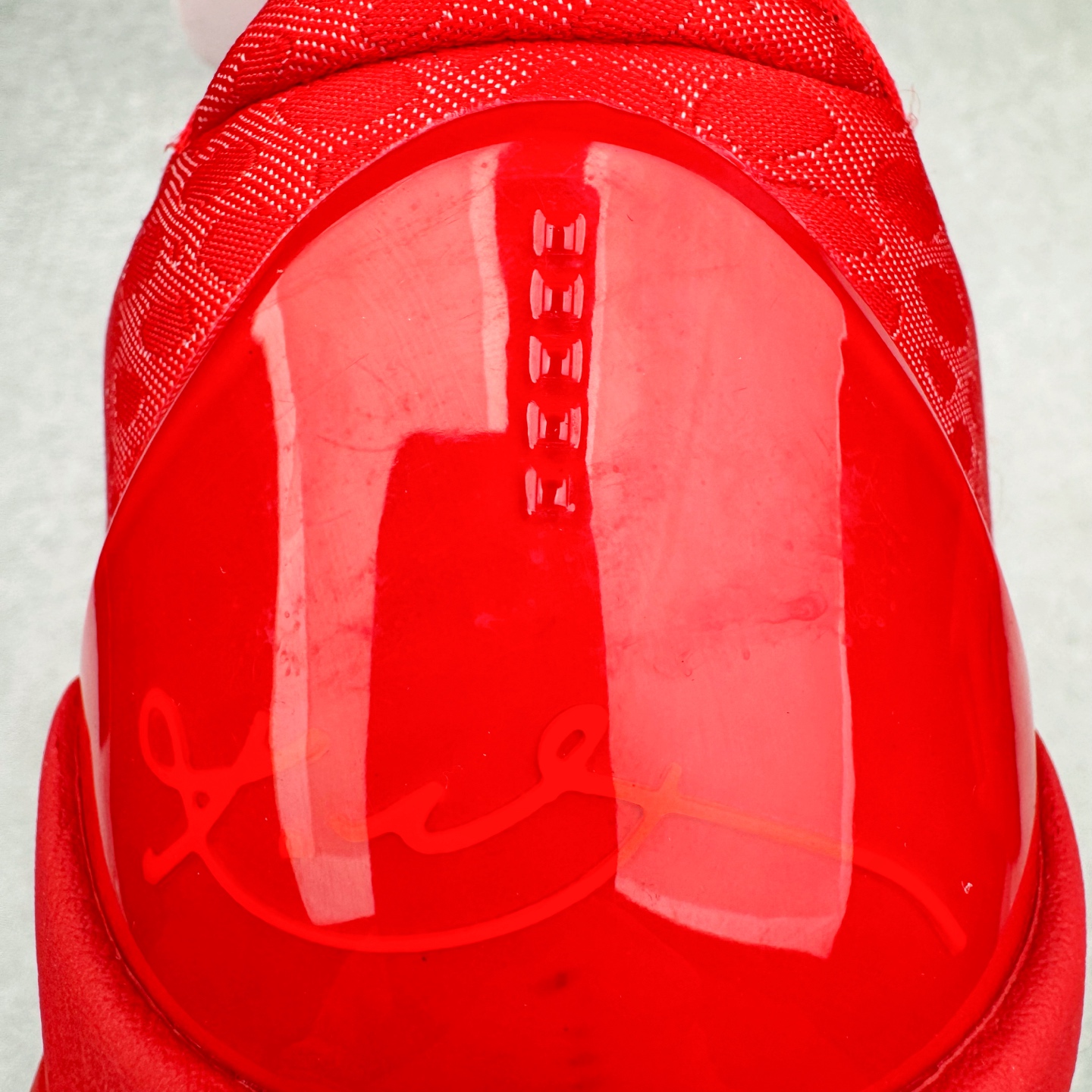 图片[18]-＃灭世/Max NK Kobe 5 Protro\\\”Year of the Mamba\\\” 科比五代 蛇年 大红 HF5182-600 灭世海外球员版 搭载最高工艺标准 版型 外观 细节 用料 不同于市场主流货品 拒绝杀猪套牌纯原套路 欢迎对比品鉴 外观升级点：鞋头冲孔 后跟海绵填充 飞线质感 碳板纹理 纸板对位 悉数升级对标ZP 用料升级点：前掌气垫➕后掌马蹄zoom（增配）澎湃脚感 完美解决正品后掌泡棉衰减问题 版型尺码升级：海外球员版 前掌包裹提升 尺码增加US13 47.5码 适配 职业球员 灭世纯原海外球员版『质 价 比』拉满 拳打杀猪纯原 脚踢一眼假通货 高端外贸渠道口碑爆炸 尺码：39 40 40.5 41 42 42.5 43 44 44.5 45 46 47.5-选品中心