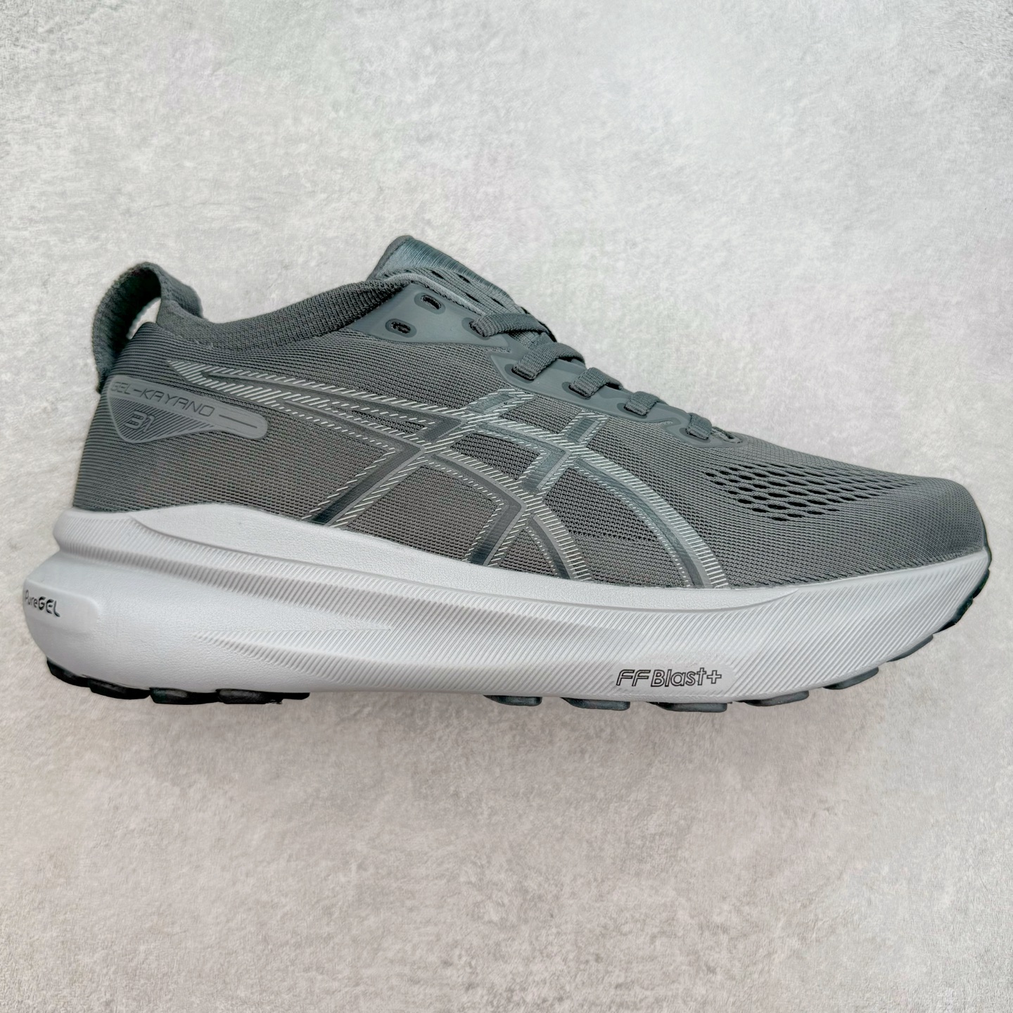 图片[4]-Asics Gel-Kayano 31 亚瑟士卡亚诺31代低帮专业有氧超轻量休闲运动全能慢跑鞋全球知名运动品牌ASICS正式推出新款GEL-KAYANO 31跑鞋，旨在通过全新稳定结构以提升产品可适性，满足跑者的足部稳定需求，让每一位跑者从起跑到结束都能够感受到焕然一新的稳定性与舒适性，从而帮助更多人找到身心平衡，获得自在舒适的健康生活方式。秉持着ASICS亚瑟士的设计哲学，全新一代GEL-KAYANO 31应运而生。为进一步升级产品的稳定性，GEL-KAYANO 31采用了全新4D引导系统，通过内侧稳定装置提升可适性，满足足部稳定需求，帮助足弓迅速返回到平衡位置。作为基于生物力学研究打造的全新稳定结构，4D引导系统不仅提升了跑鞋对双脚的支撑性，它还将人体不同的运动状态纳入设计考量，帮助跑者在多种跑动强度下获得充足的稳定性和理想的舒适度。尺码：36 37 37.5 38 39.5 40 40.5 41.5 42 42.5 43.5 44 44.5 45-选品中心