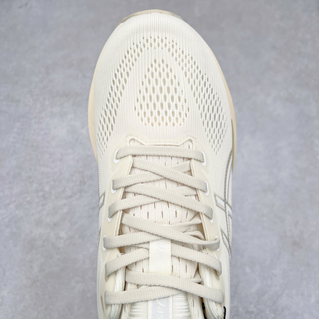 图片[4]-Asics Gel-Kayano 31 亚瑟士卡亚诺31代低帮专业有氧超轻量休闲运动全能慢跑鞋全球知名运动品牌ASICS正式推出新款GEL-KAYANO 31跑鞋，旨在通过全新稳定结构以提升产品可适性，满足跑者的足部稳定需求，让每一位跑者从起跑到结束都能够感受到焕然一新的稳定性与舒适性，从而帮助更多人找到身心平衡，获得自在舒适的健康生活方式。秉持着ASICS亚瑟士的设计哲学，全新一代GEL-KAYANO 31应运而生。为进一步升级产品的稳定性，GEL-KAYANO 31采用了全新4D引导系统，通过内侧稳定装置提升可适性，满足足部稳定需求，帮助足弓迅速返回到平衡位置。作为基于生物力学研究打造的全新稳定结构，4D引导系统不仅提升了跑鞋对双脚的支撑性，它还将人体不同的运动状态纳入设计考量，帮助跑者在多种跑动强度下获得充足的稳定性和理想的舒适度。尺码：36 37 37.5 38 39.5 40 40.5 41.5 42 42.5 43.5 44 44.5 45-选品中心